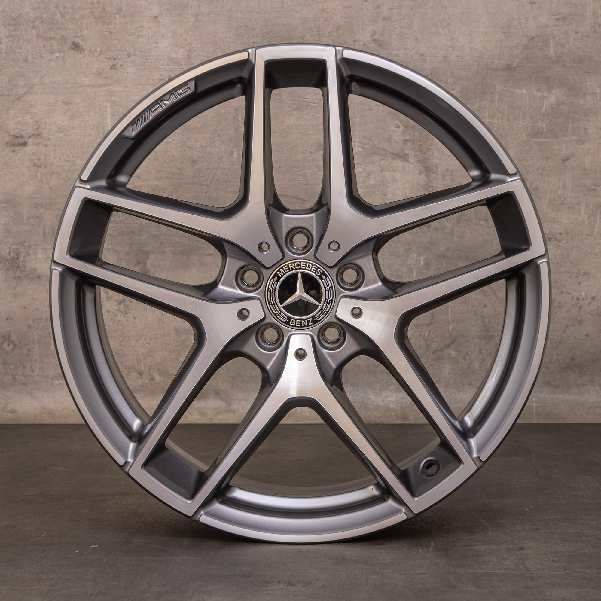Alkuperäiset Mercedes Benz GLC & 43 AMG vanteet 19 tuuman C253 X253 A2534011800 himalajanharmaa kiillotettu