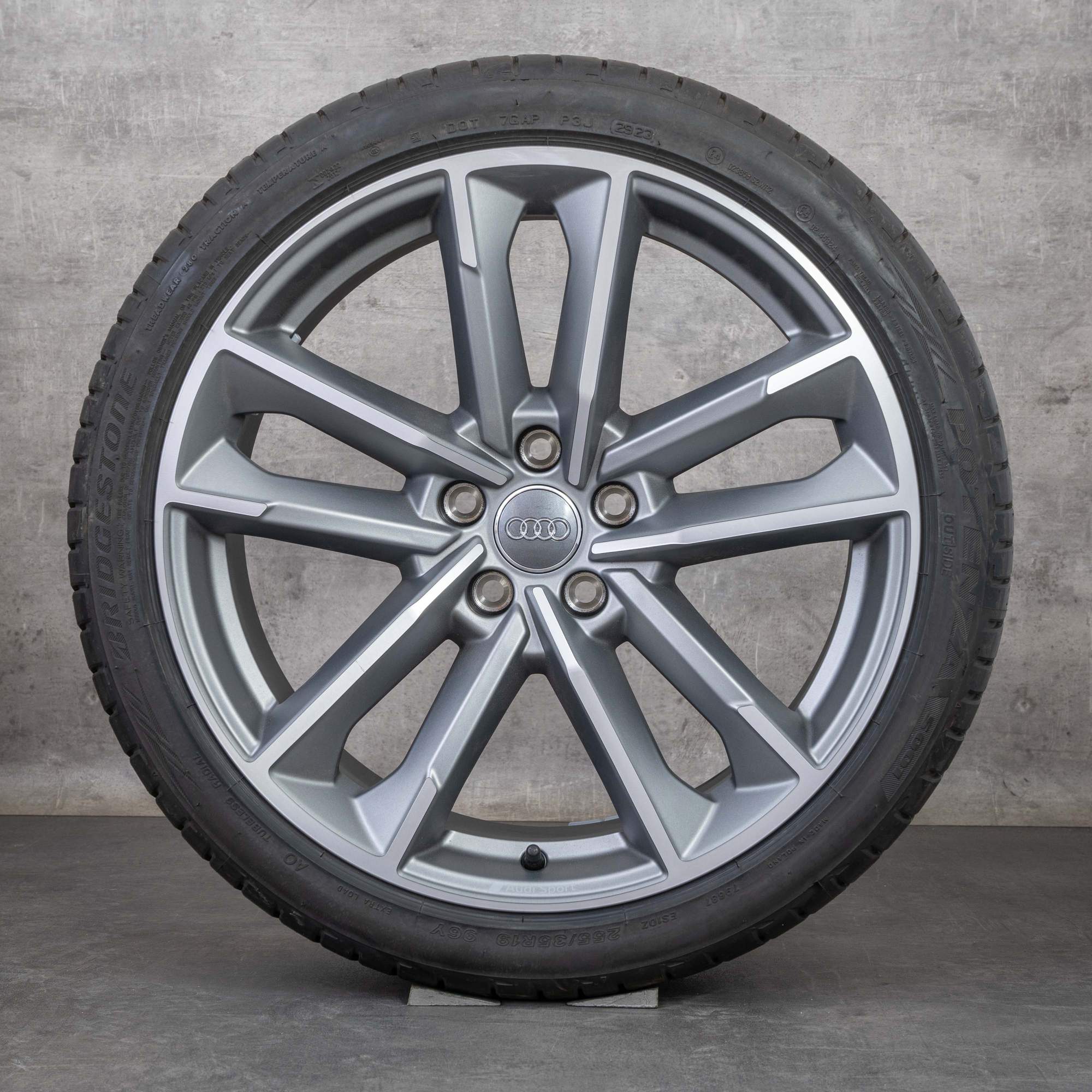 Orijinal Audi A5 S5 jantlar 19 inç 8W B9 F5 yaz jant lastik titan mat diamond 8W0601025DC YENİ