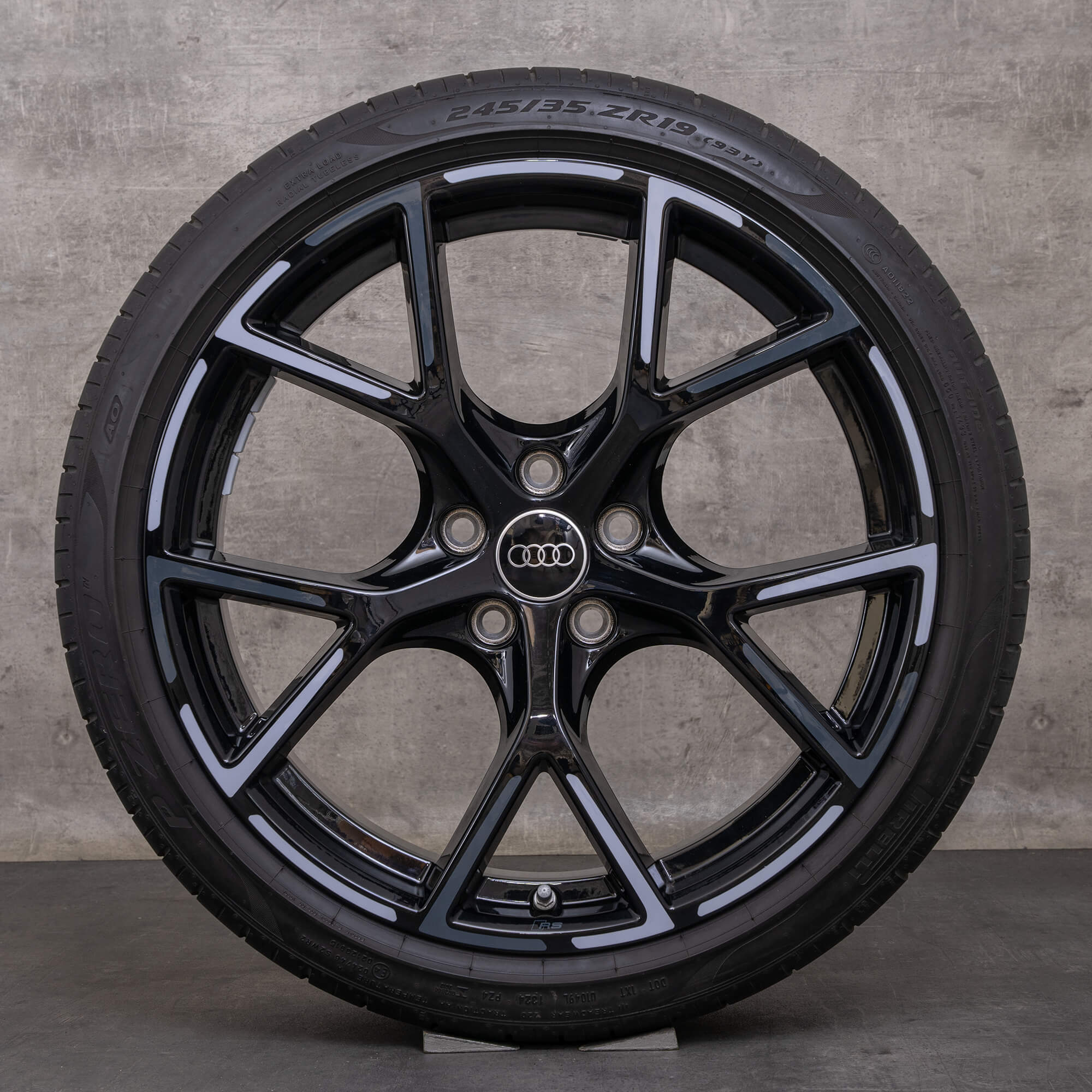 Original Audi RS3 Felgen 19 Zoll 8Y Sommerräder 8Y0601025BR 8Y0601025BS schwarz glanz
