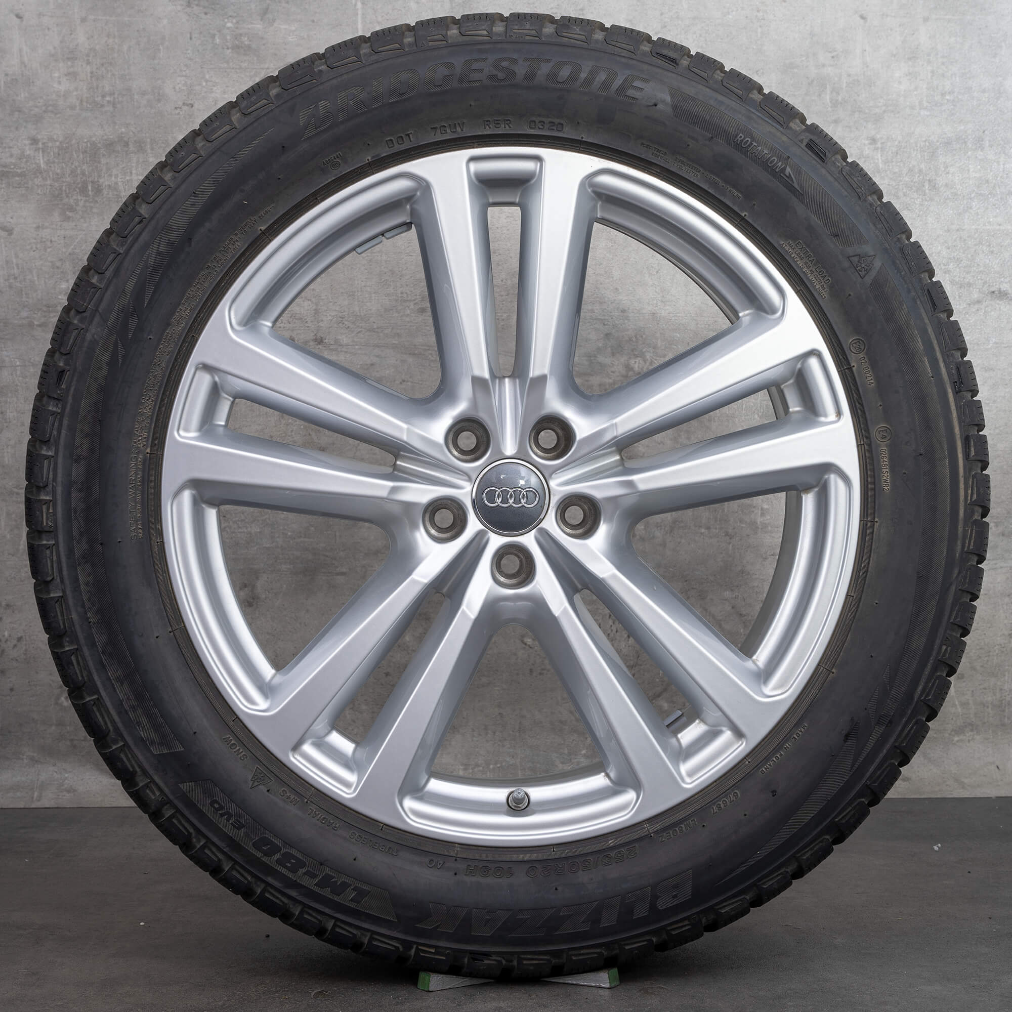 OEM Audi Q7 SQ7 snow tire packages 20 inch 4M rims 4M0601025G DOT 22 silver