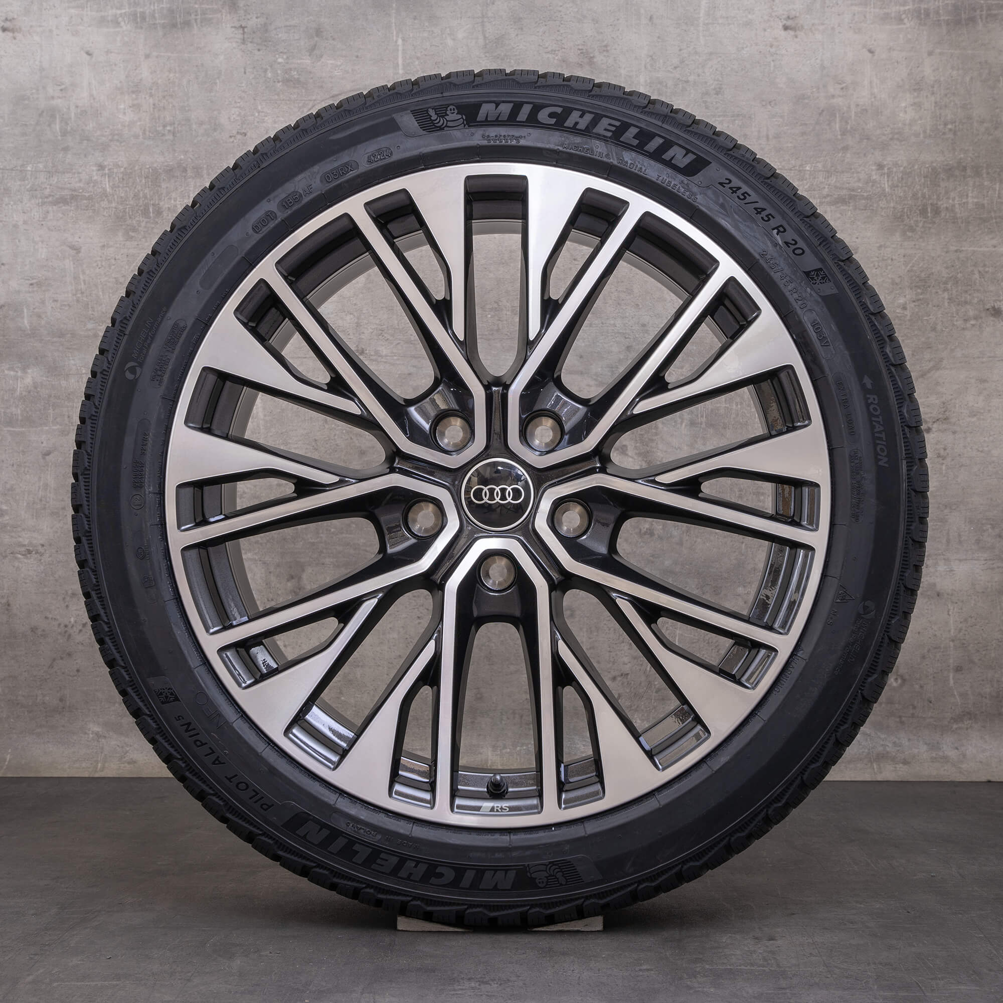 Oryginalne koła zimowe Audi e-tron GT 20 cali felgi FW 4J3601025CE 4J3601025CF tytanowe polerowane NOWOŚĆ