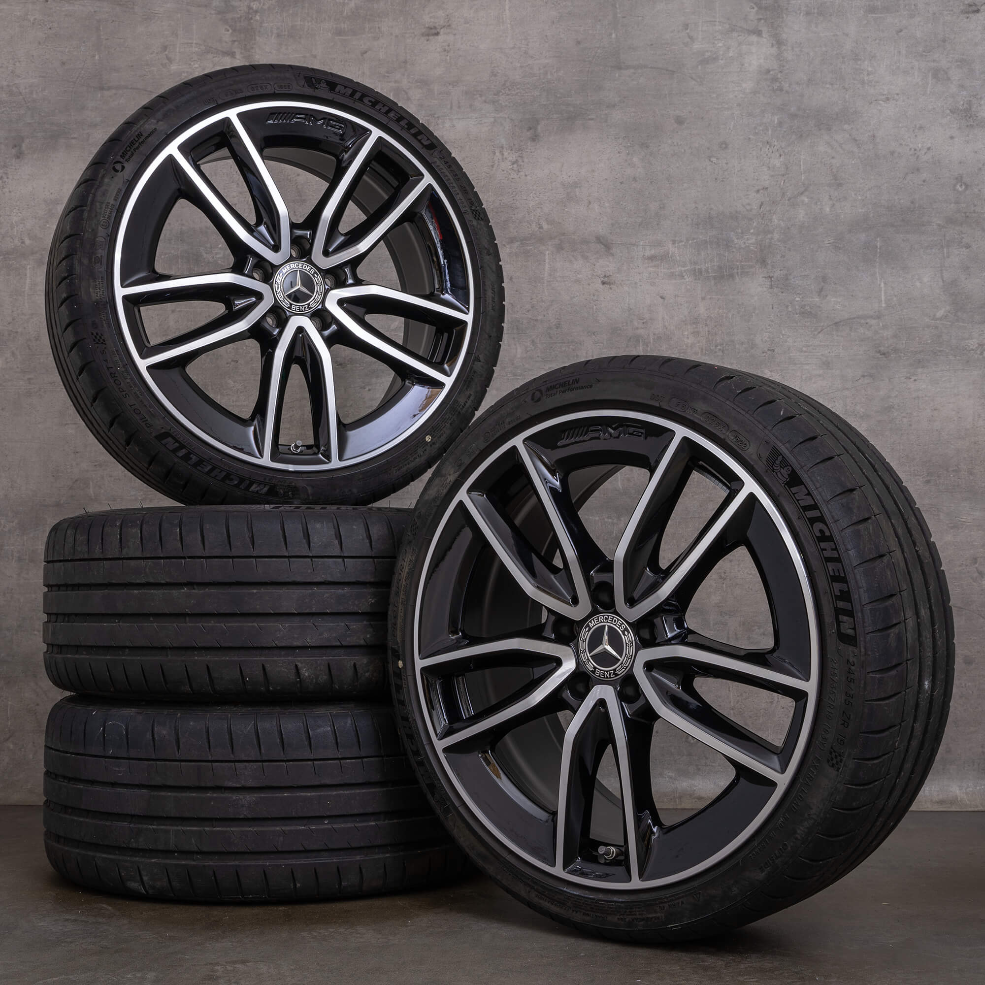 OEM Mercedes Benz CLA 35 AMG rims 19 inch C118 X118 summer tires A1184010400 black glossy turned
