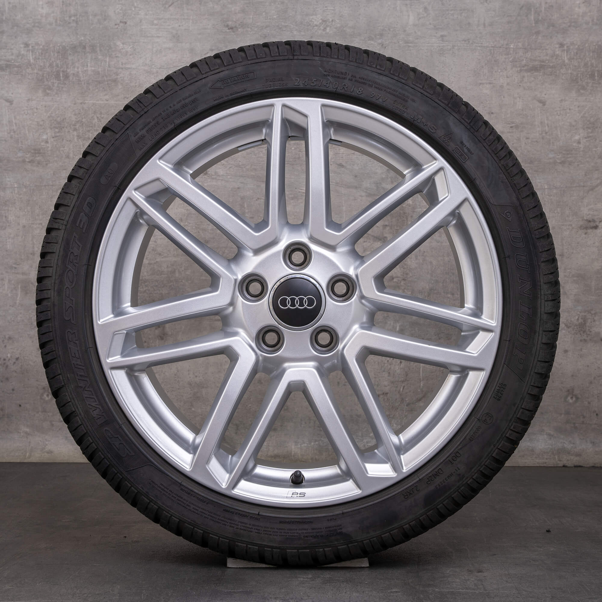 Original Audi TT TTS TTRS vinterhjul 18 tum 8S FV fälgar / fälg 8S0601025M silver glansig