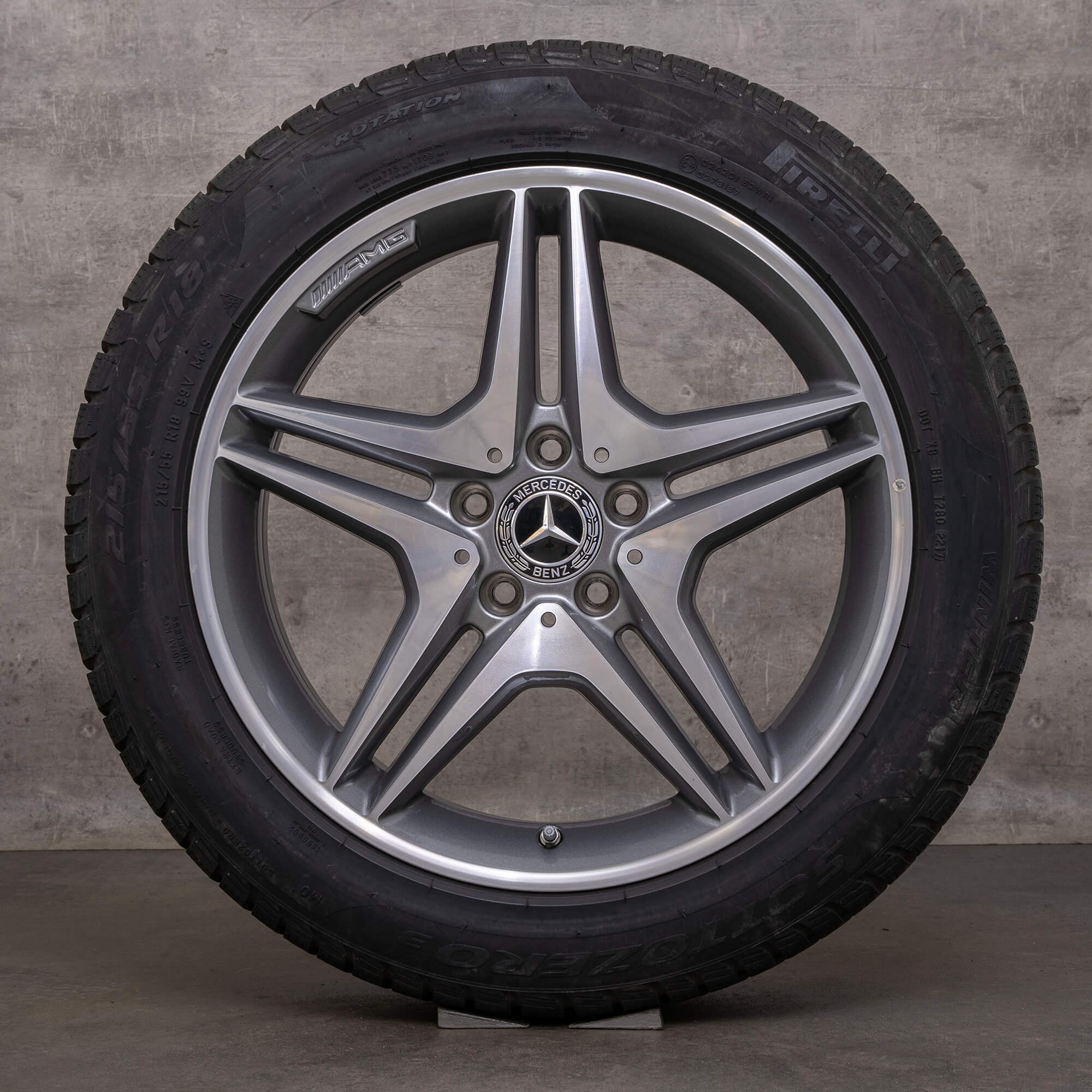 Alkuperäiset Mercedes Benz GLA 45 AMG talvirenkaat 18 tuuman X156 vanteet A1764010100 himalajanharmaa kiillotettu