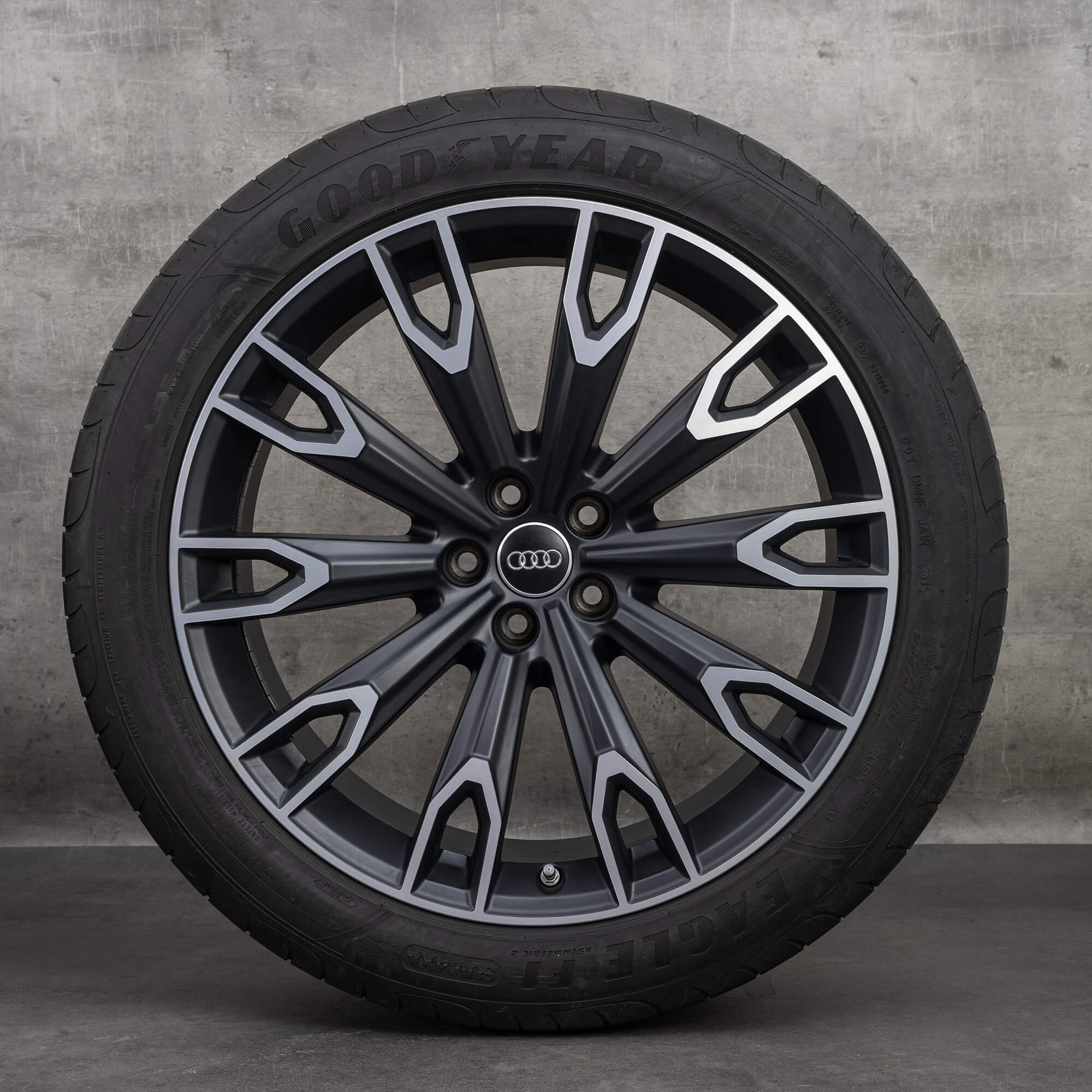 Oryginalne felgi Audi Q7 SQ7 21 cali 4M letnie koła 10-ramienne Talea Design 4M0071491 czarne satynowe Polerowane