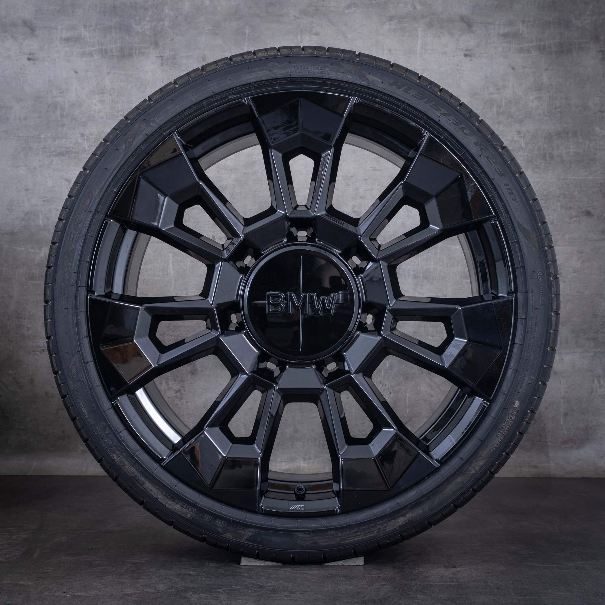 Original BMW XM Winterräder 23 Zoll G09 Styling 923 M Felgen 6856021 6856022 schwarz glanz
