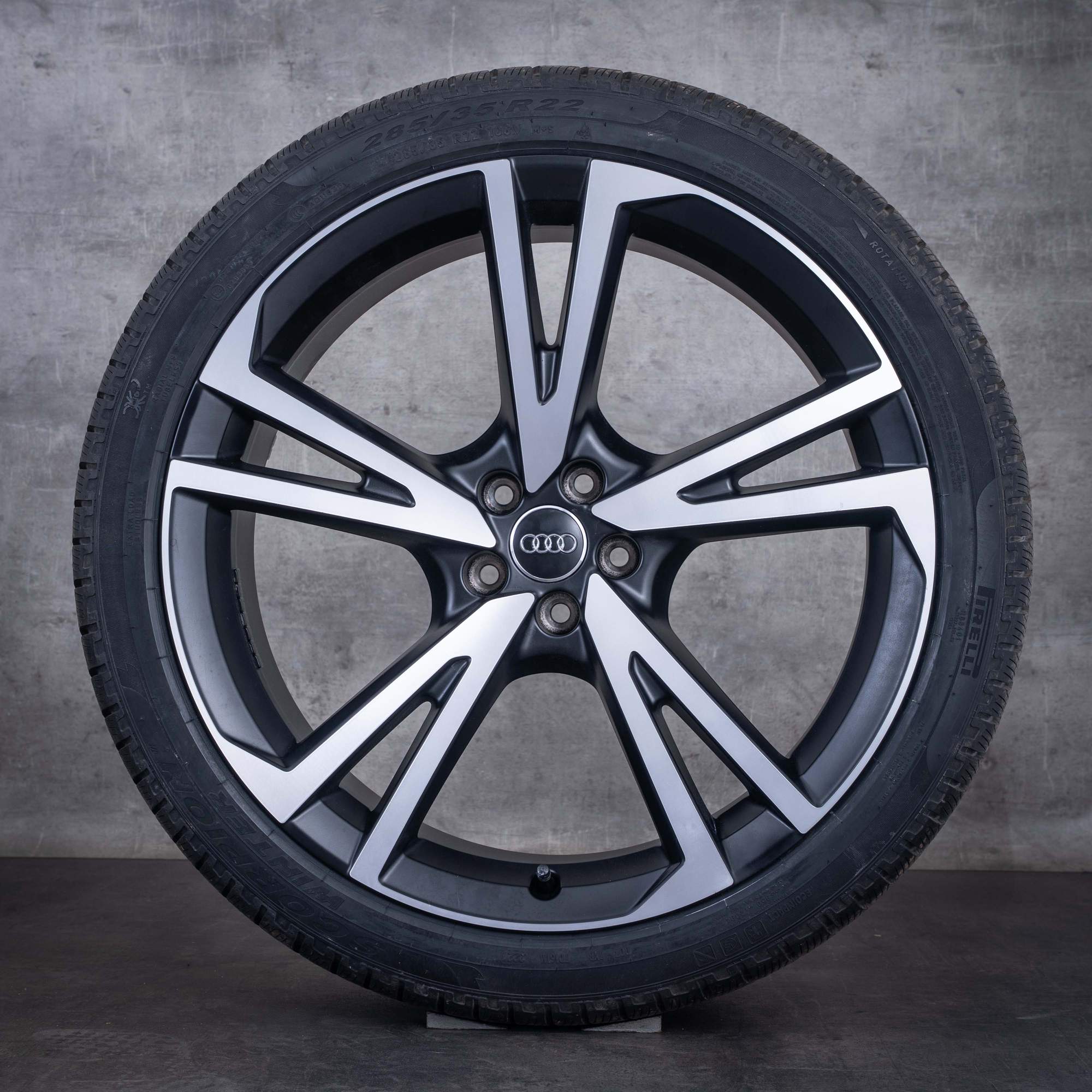 Original Audi Q7 SQ7 Winterräder 22 Zoll 4M Felgen Falx Design 4M0601025BT schwarz matt front glanzgedreht