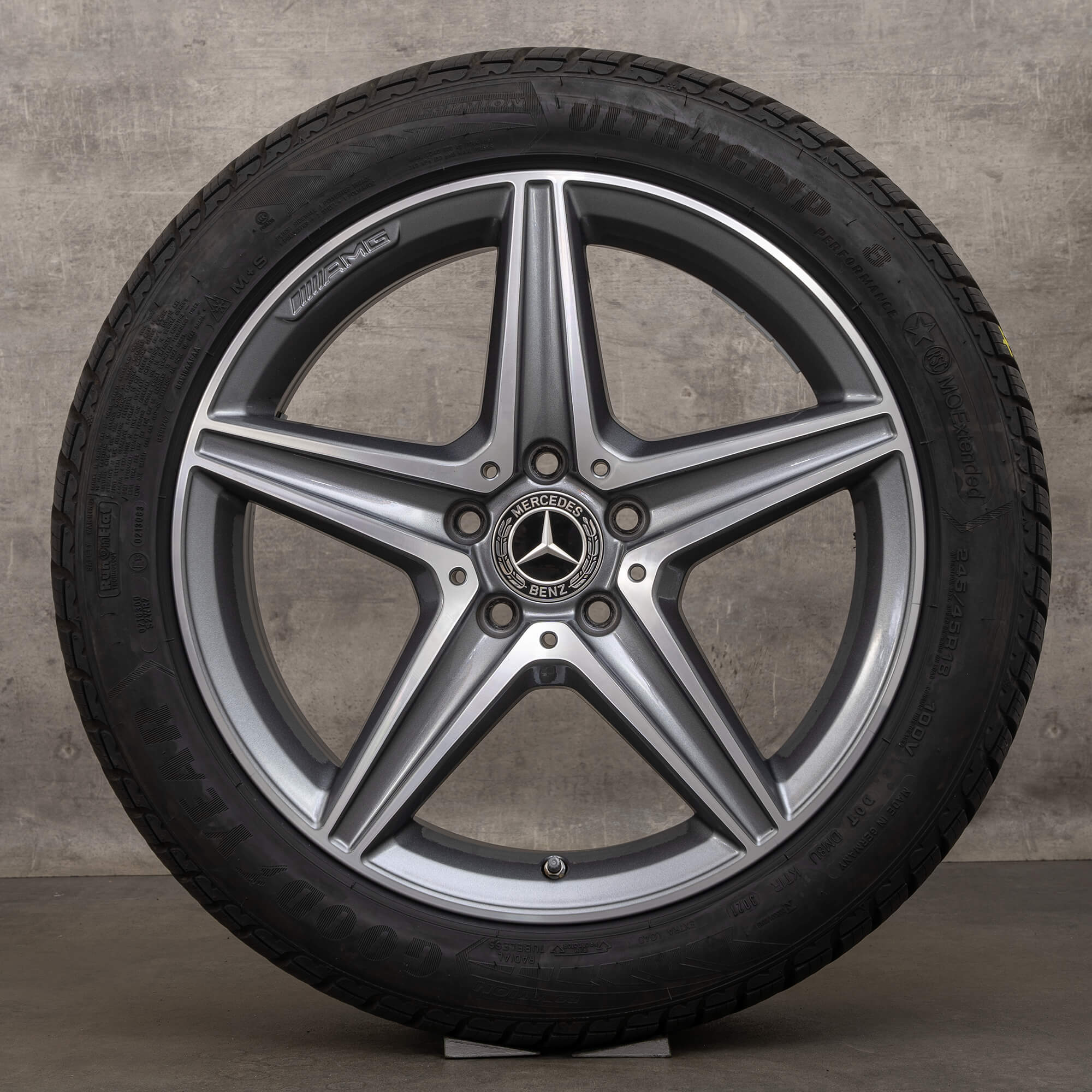 Alkuperäiset AMG Mercedes W213 S213 C238 18 tuuman talvirenkaat vanteet
