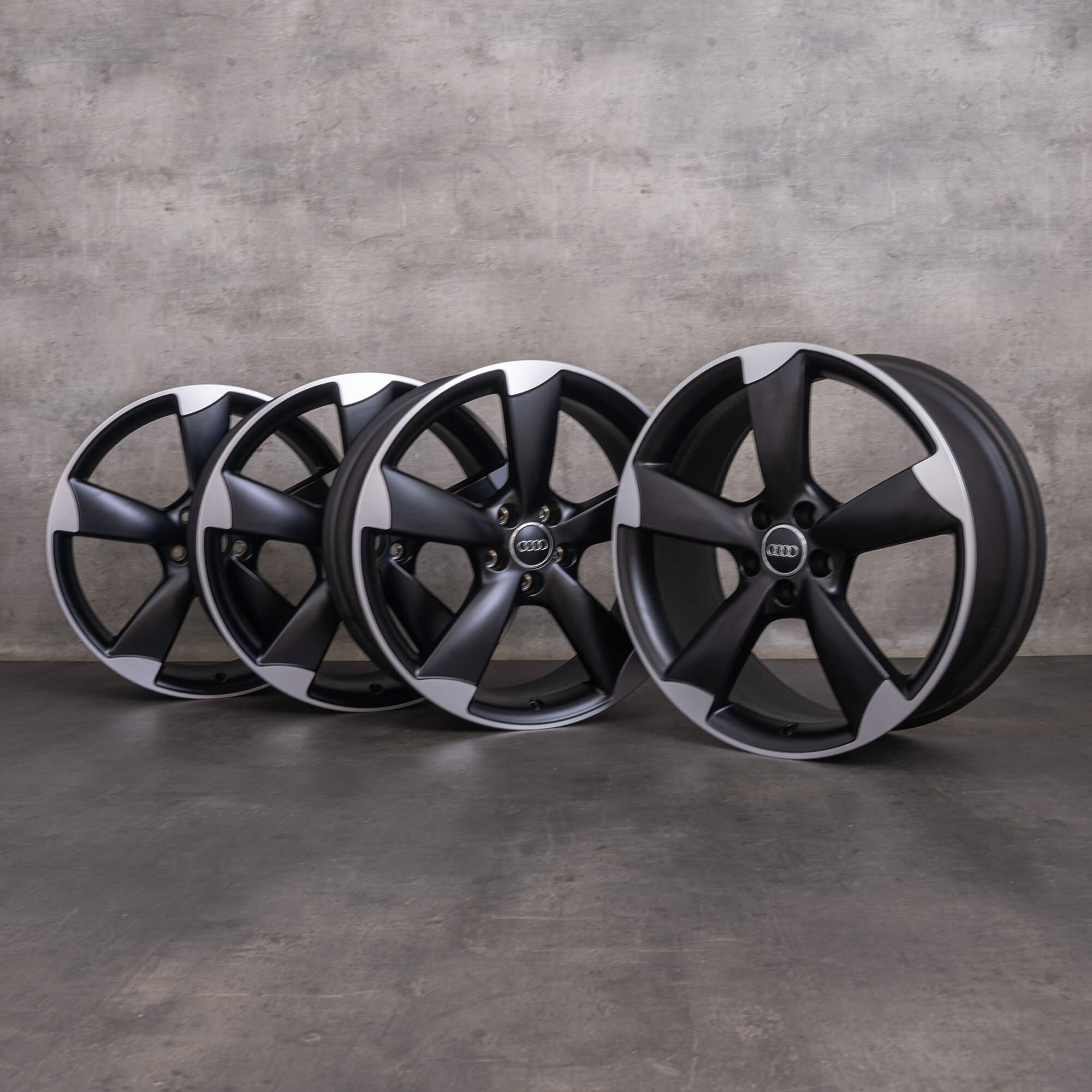 Originale Audi Q3 RSQ3 fælge 20 tommer 8U Rotor 8U0601025K sort mat højglansfinish NYT