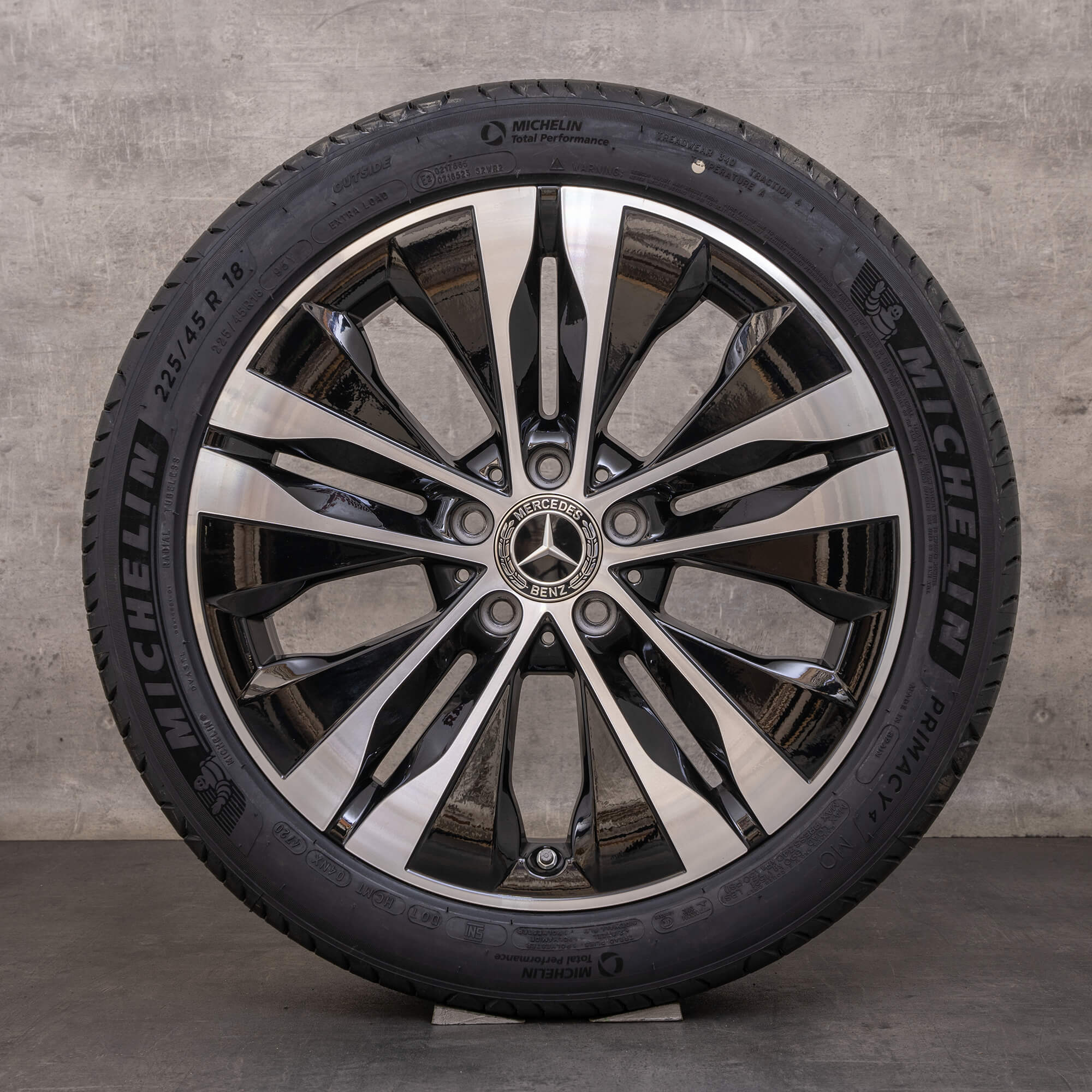Alkuperäiset Mercedes Benz C-sarjan Hybridit-vanteet 18 tuuman W206 S206 C300e C300de C400e kesäpyörät A2064017300 A2064011400 musta kiillotettu