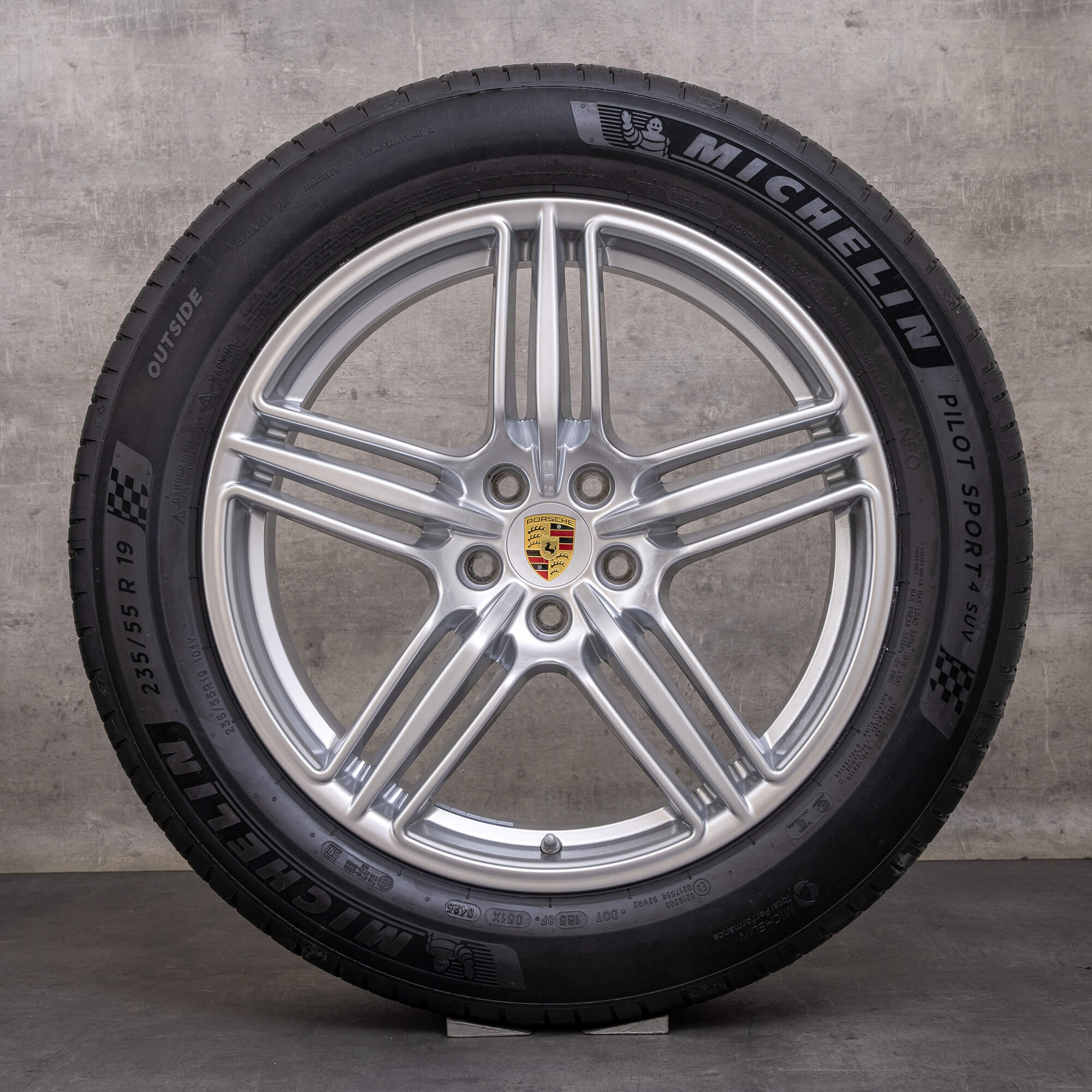 Original Porsche Macan Felgen 19 Zoll 95B Sommerräder 95B601025BD 95B601025BE silber