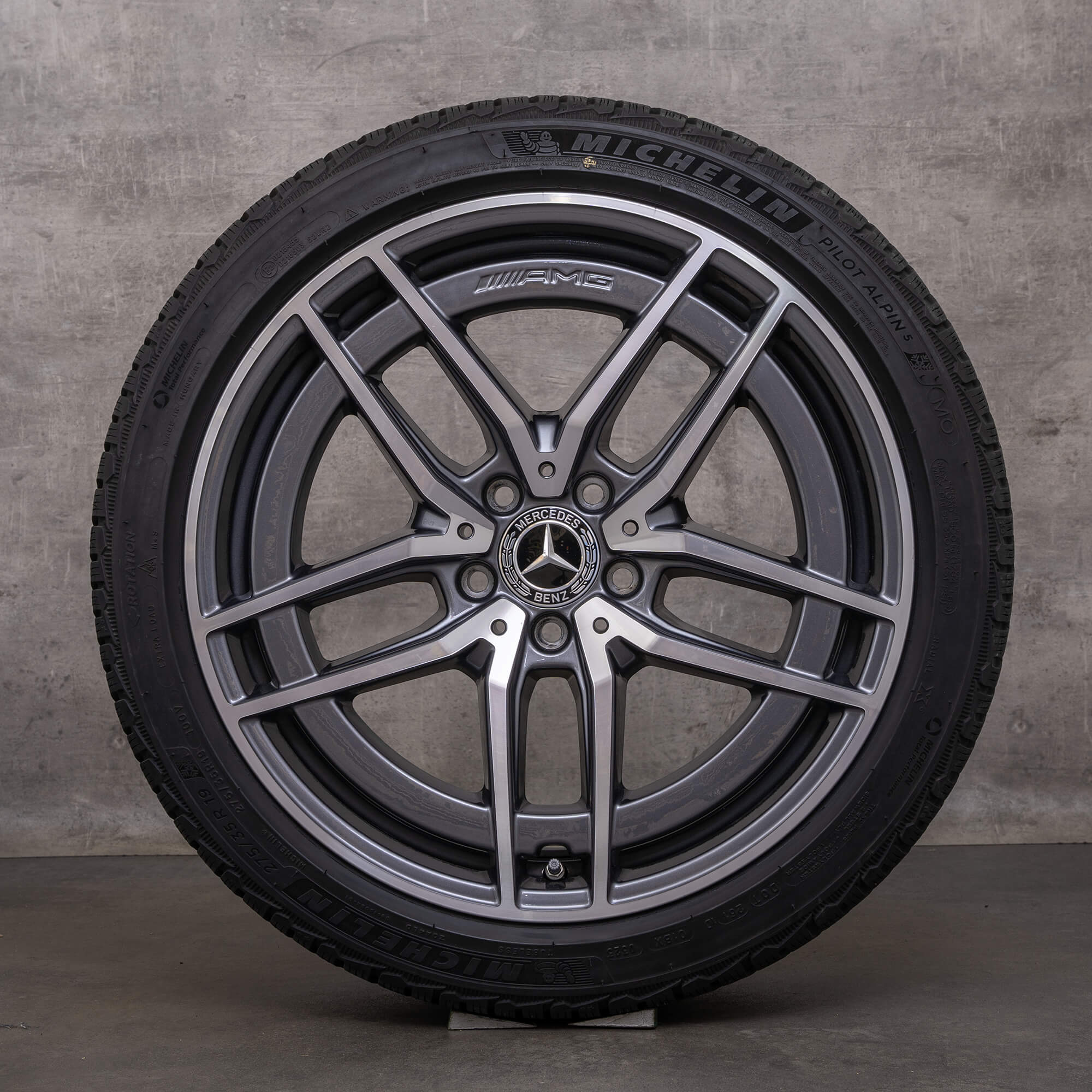 Originele Mercedes Benz E-Klasse E43 E53 AMG 4Matic winterbanden 19 inch W213 S213 C238 A238 velgen A2134016700 A2134016800 himalayagrijs glanzend gedraaid