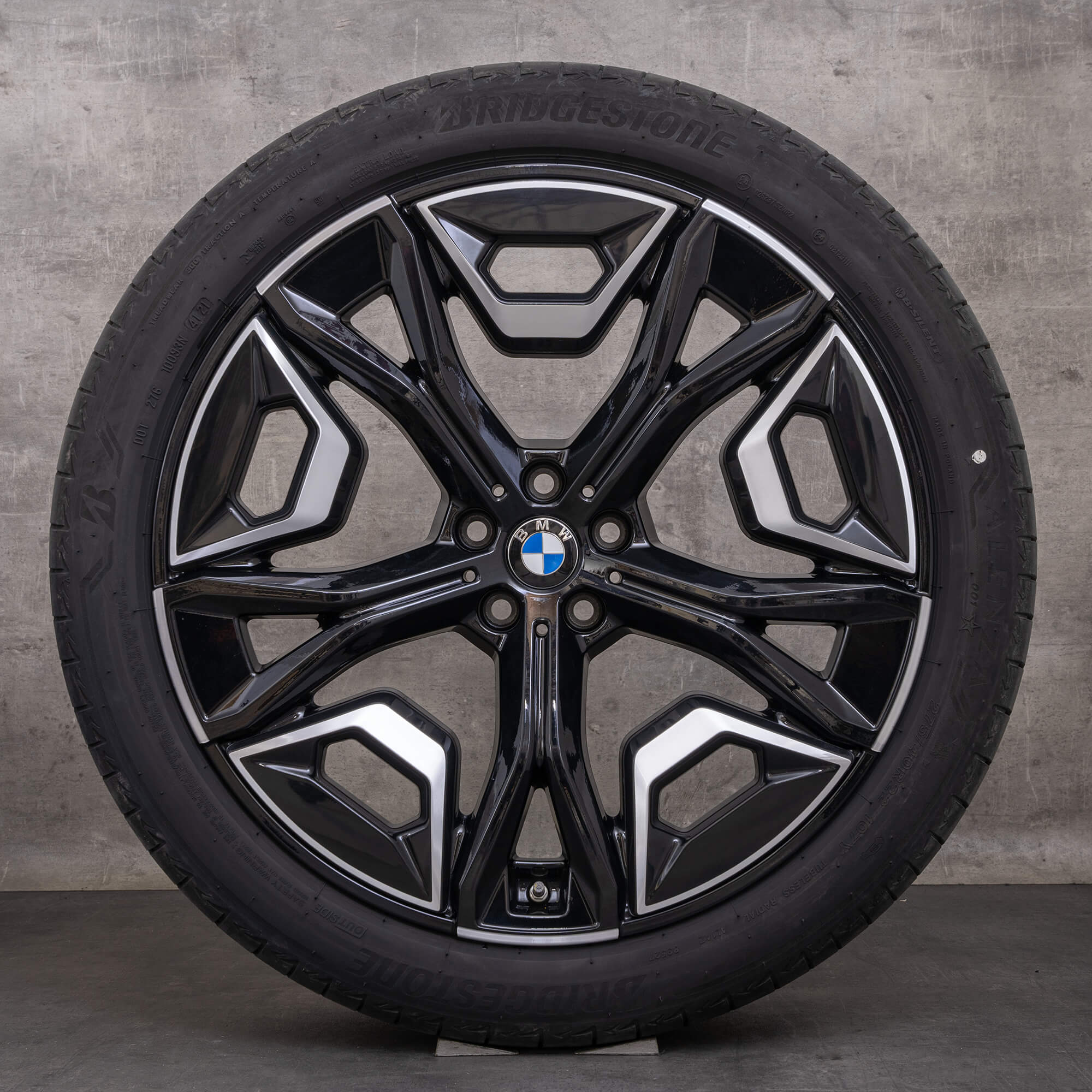 Oryginalne koła zimowe BMW iX 22 cale i20 felgi Styling 1020 5A02658 czarne polerowane toczone