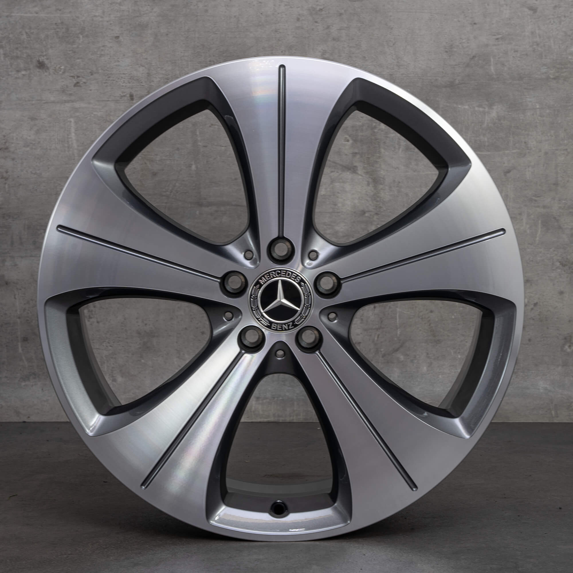 Alkuperäiset Mercedes-Benz GLA GLB -vanteet 20 tuumaa H247 X247 A2474013700 Tremolit Metallic UUDET