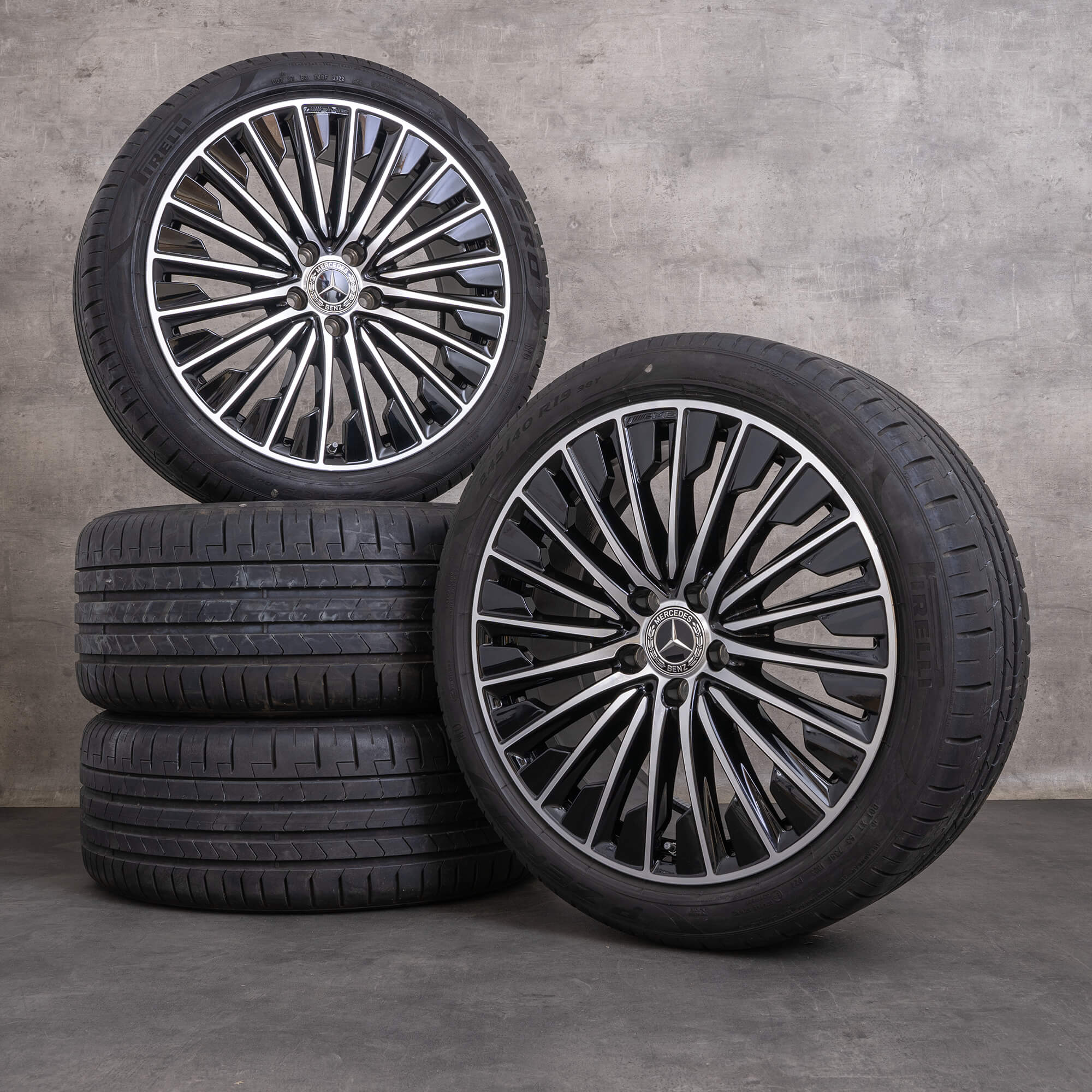 Originální disky Mercedes Benz CLE AMG 19 palců C236 A236 Sommerrder A2364011900 A2364012000 černé lesklé soustružené
