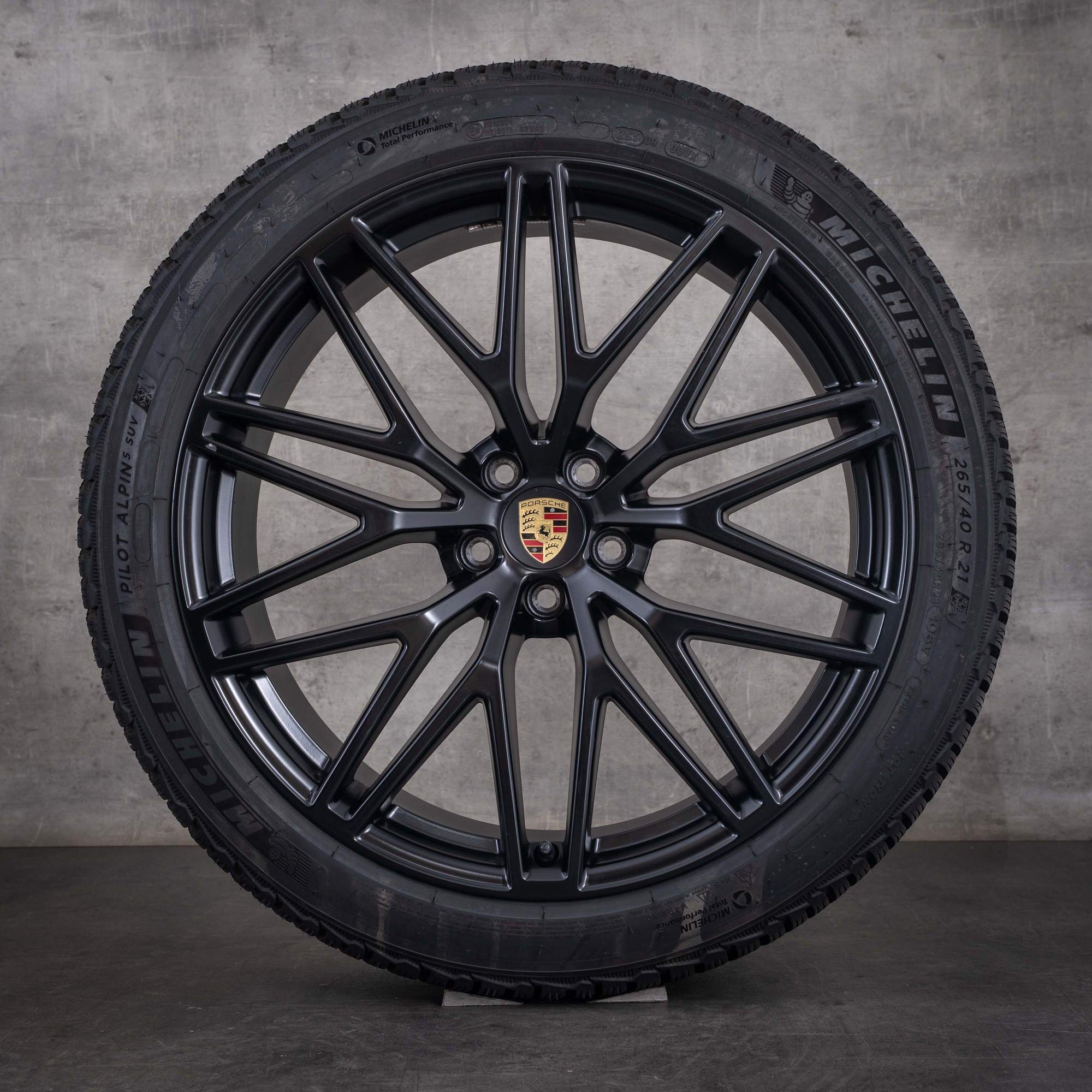 Original Porsche Macan III Winterräder 21 Zoll S GTS Felgen 95B601025HJ 95B601025HK schwarz matt