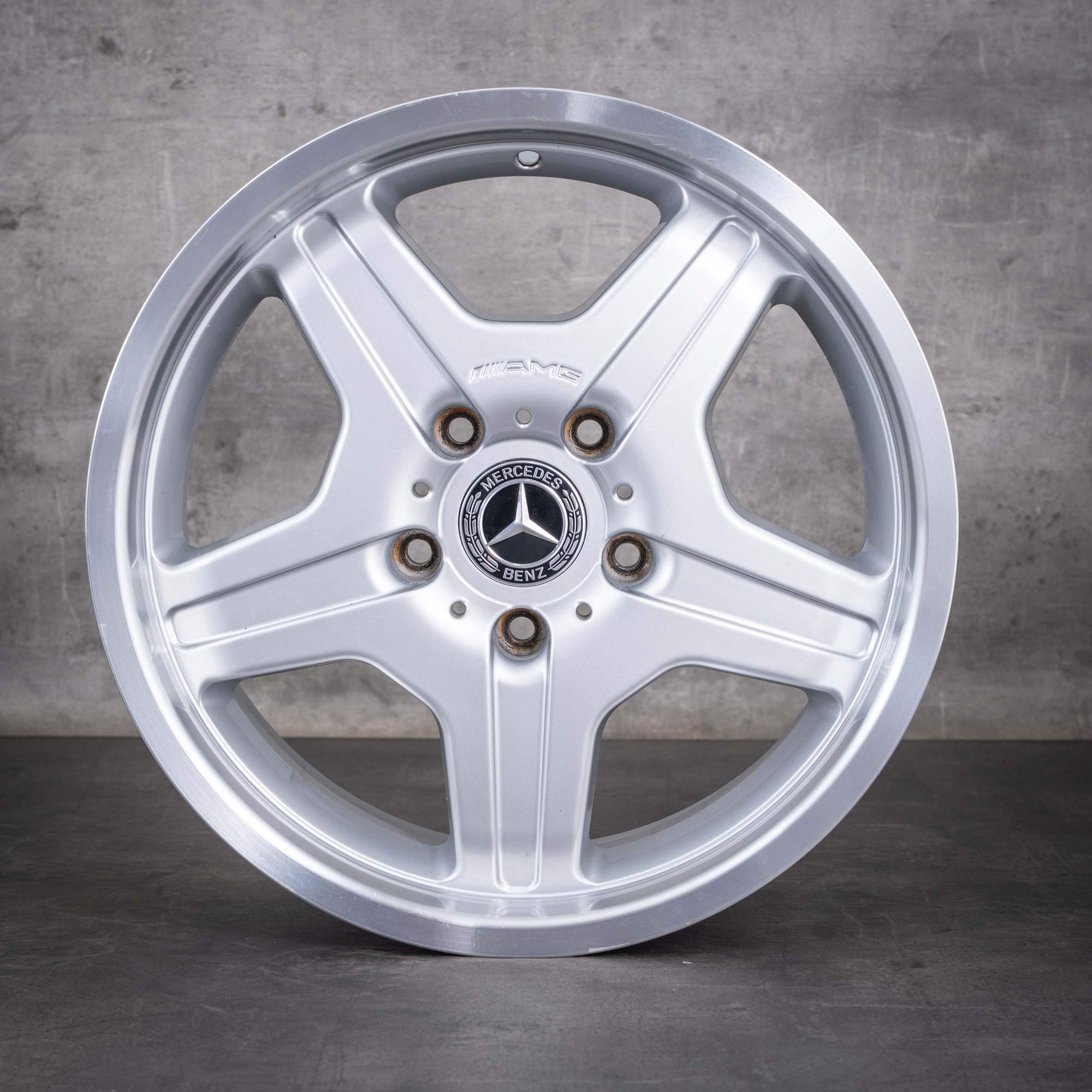 Original Mercedes-Benz G-Klass AMG-fälgar 18 tum W463 G55 A4634011302 silver helsvarvade