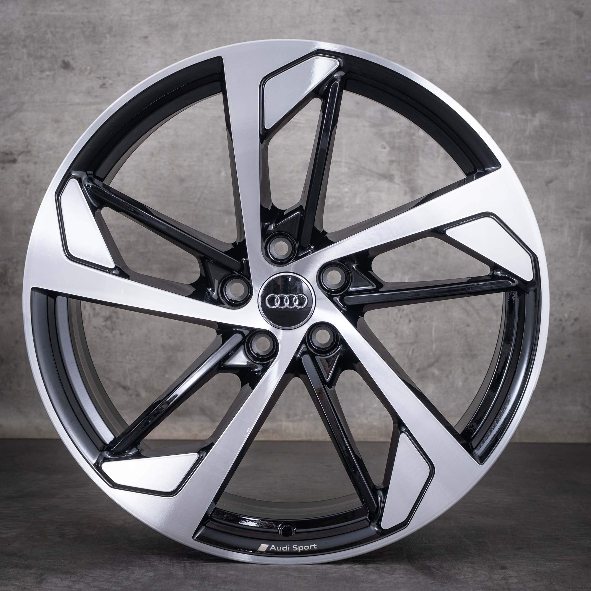 OEM Audi RS4 RS5 20inch B9 8W F5 Trapezoid 8W0601025CN rims Black diamond cut NEW