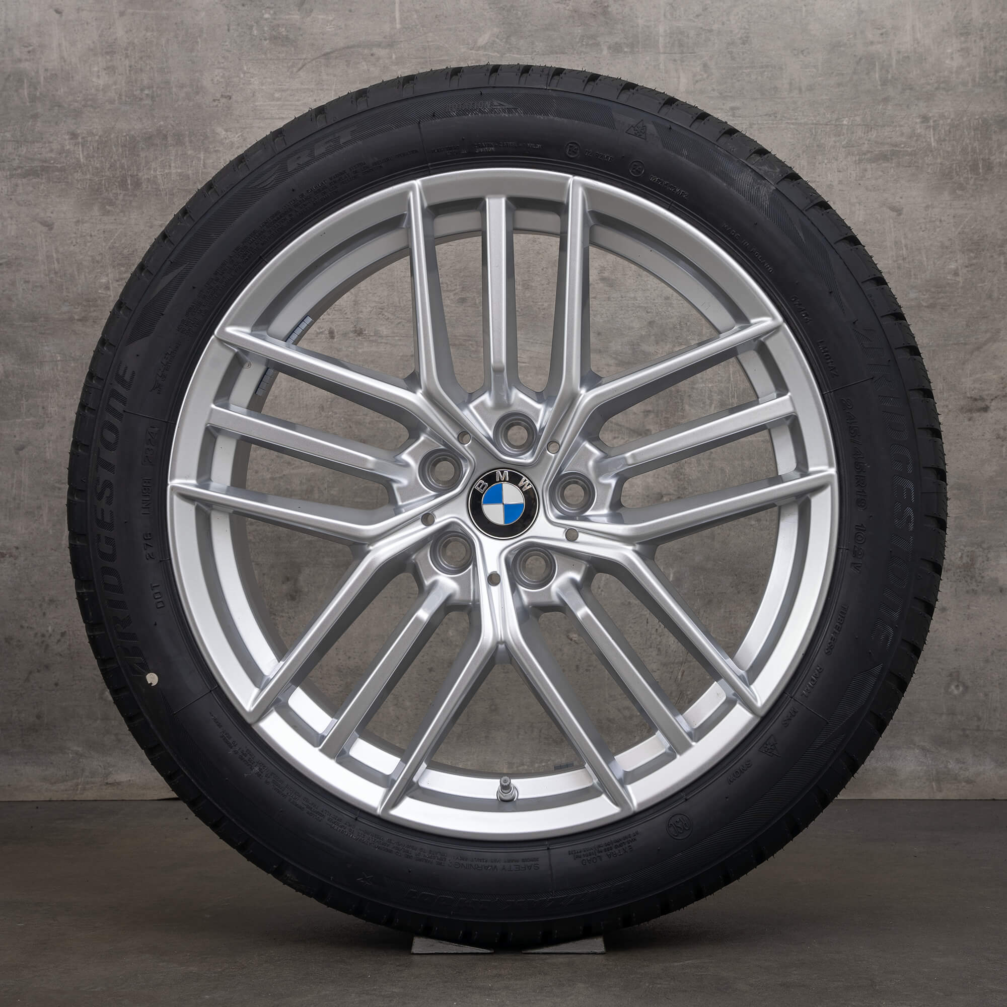Oryginalne koła zimowe BMW serii 5 i5 19 cali G60 G61 felgi stylizacja 933 5A324D6 srebrne opony NOWOŚĆ