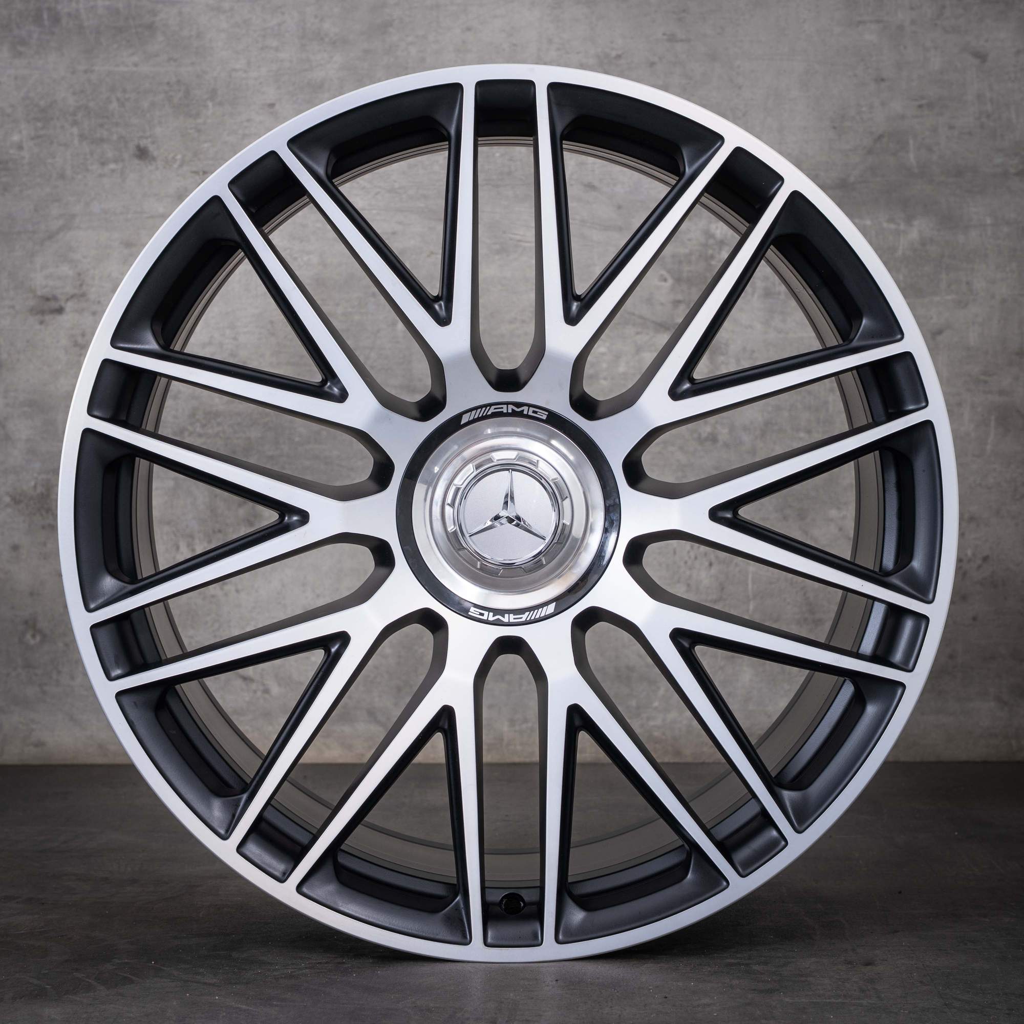 Originale Mercedes-Benz S-Klasse S 63 AMG E Performance-felger 21 tommer V223 A2234012300 A2234012400 matt svart, frontpolert