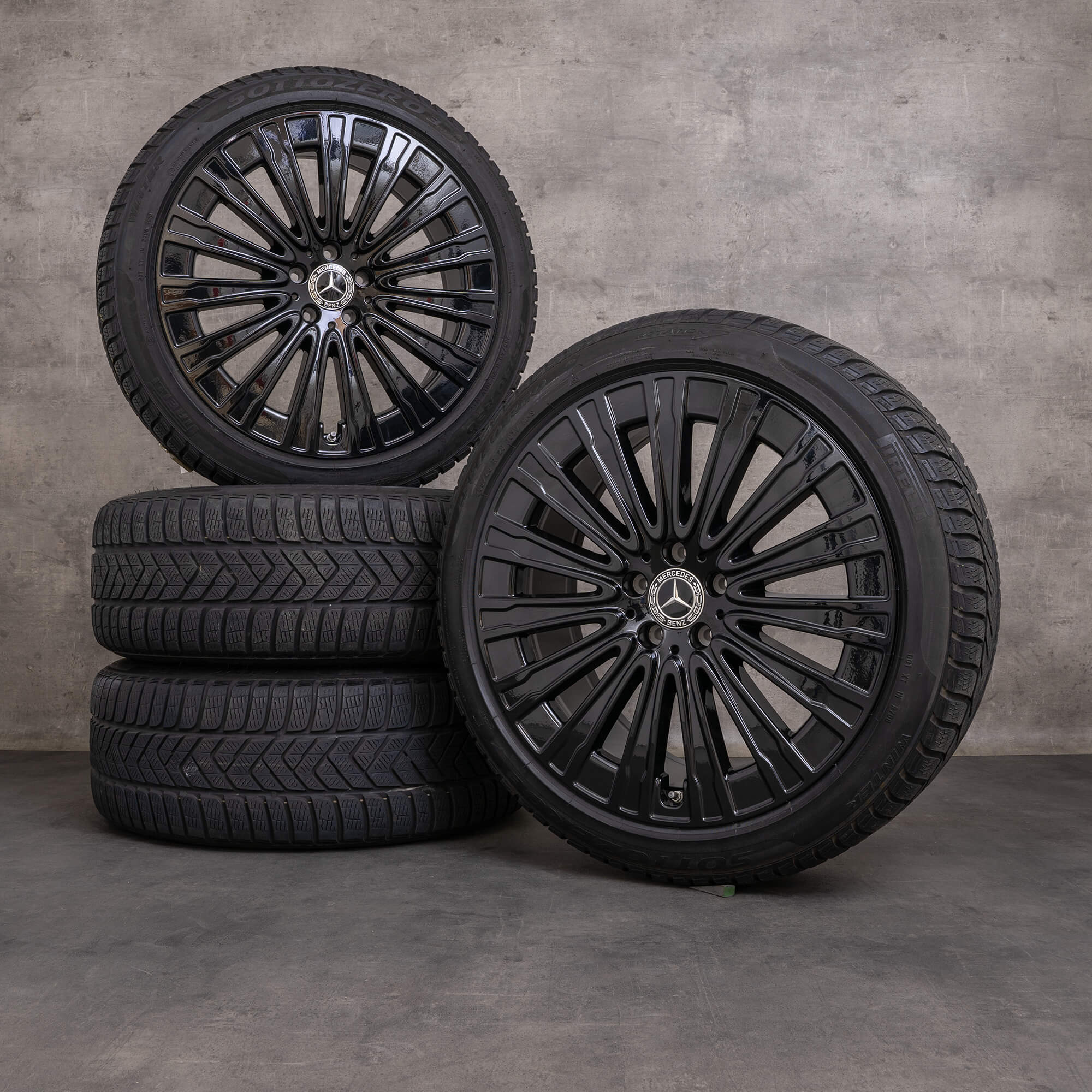 Originele Mercedes Benz EQE winterwielen 20 inch V295 velgen A2954011900 zwart glanzend