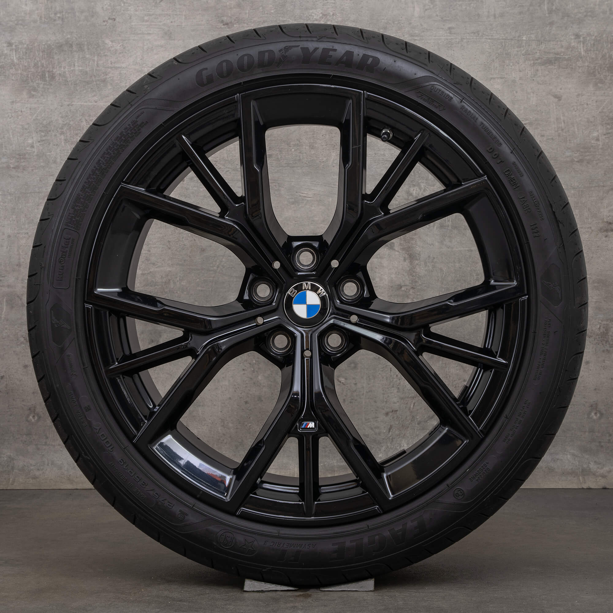 BMW 5 Series G30 G31 summer wheels 19 inch rims 845 M tires 8747234 8747235