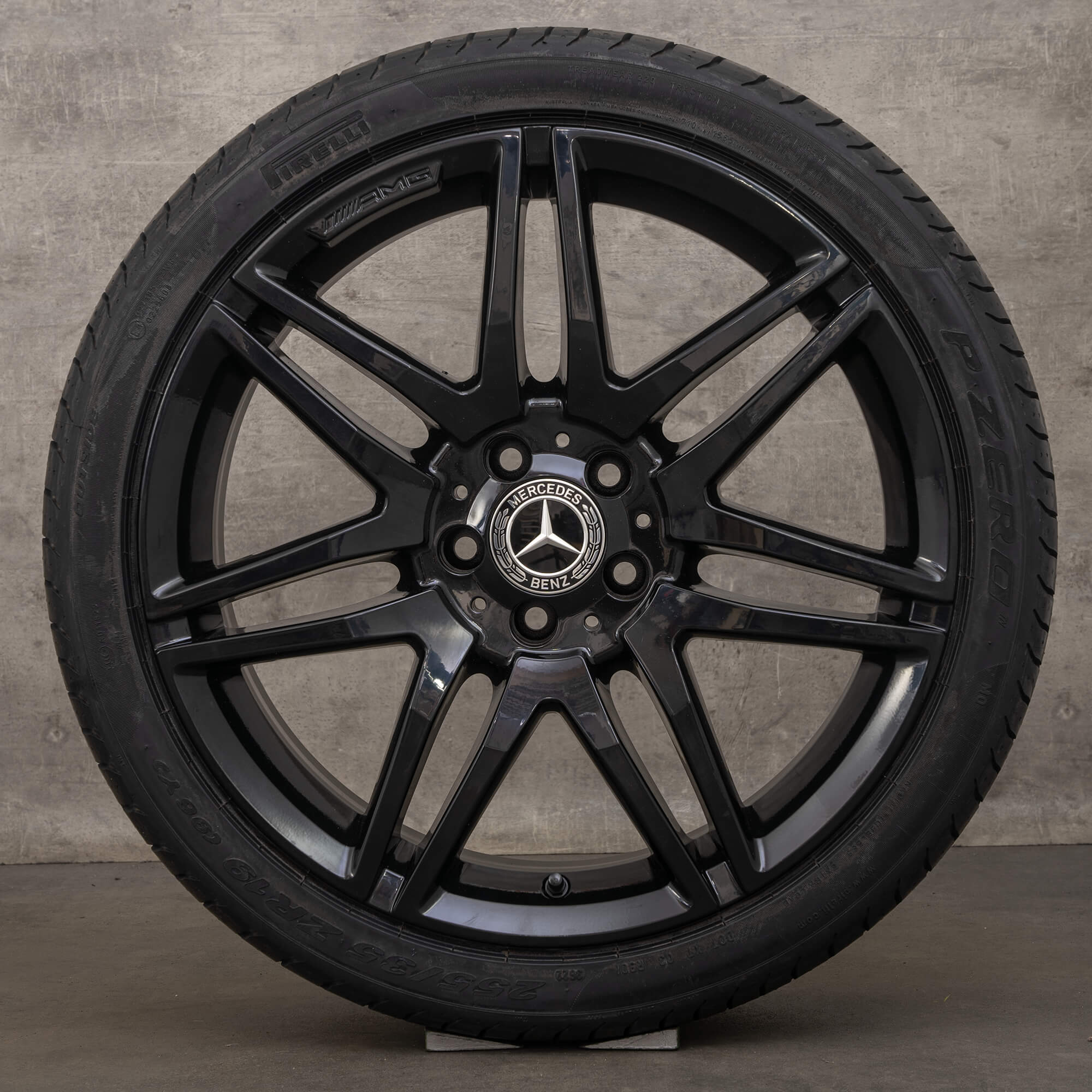 OEM Mercedes AMG SL 231 CLS C218 X218 19 inch summer tires rims black