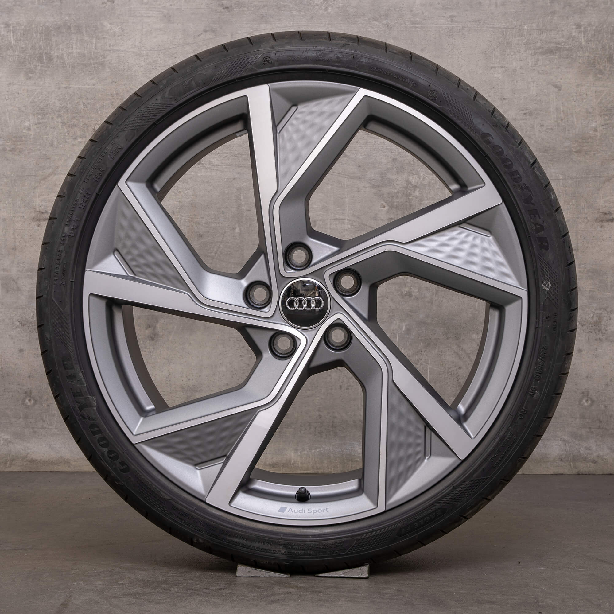 Jantes Audi A3 S3 genuínas de verão 8Y 8V 19 polegadas 8Y0601025Q titânio mate polido