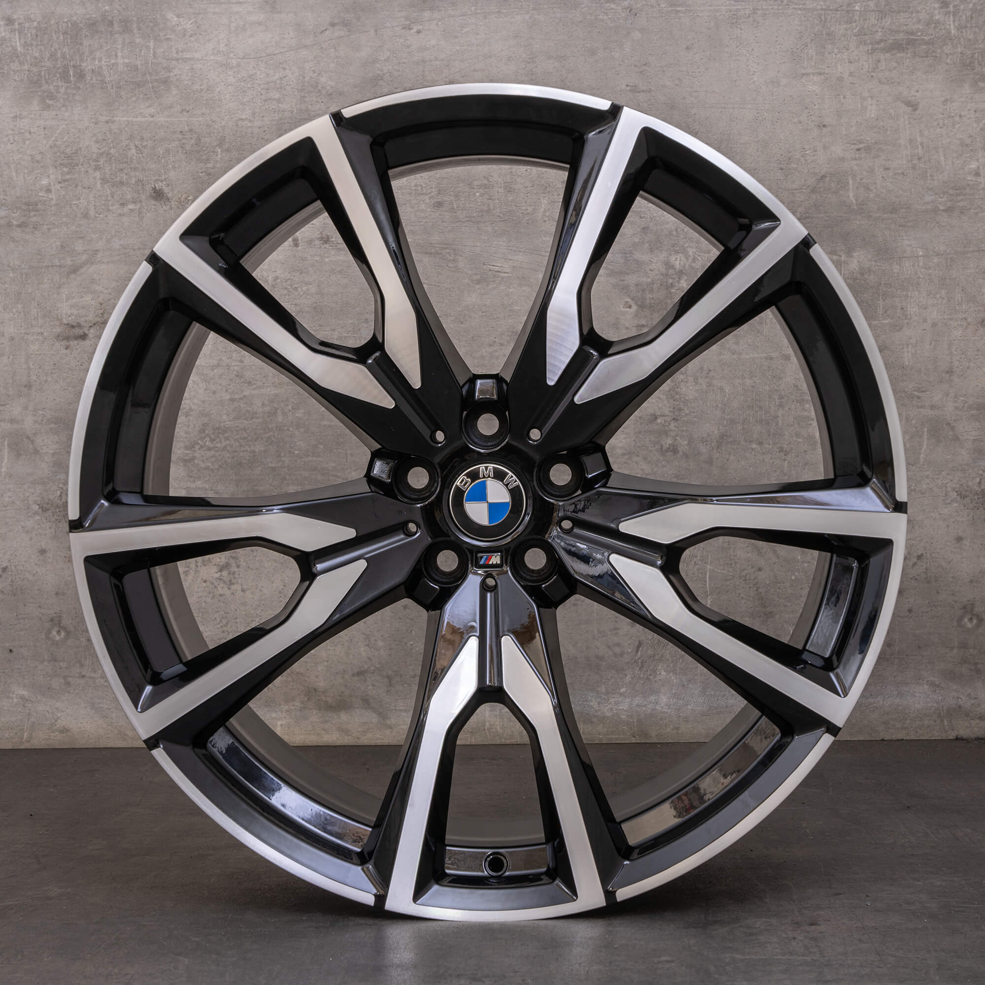 Originale BMW X7 vinterdæk med fælge 22 tommer G07 styling 755 M 8074221 8090108 sort blank drejet NYT