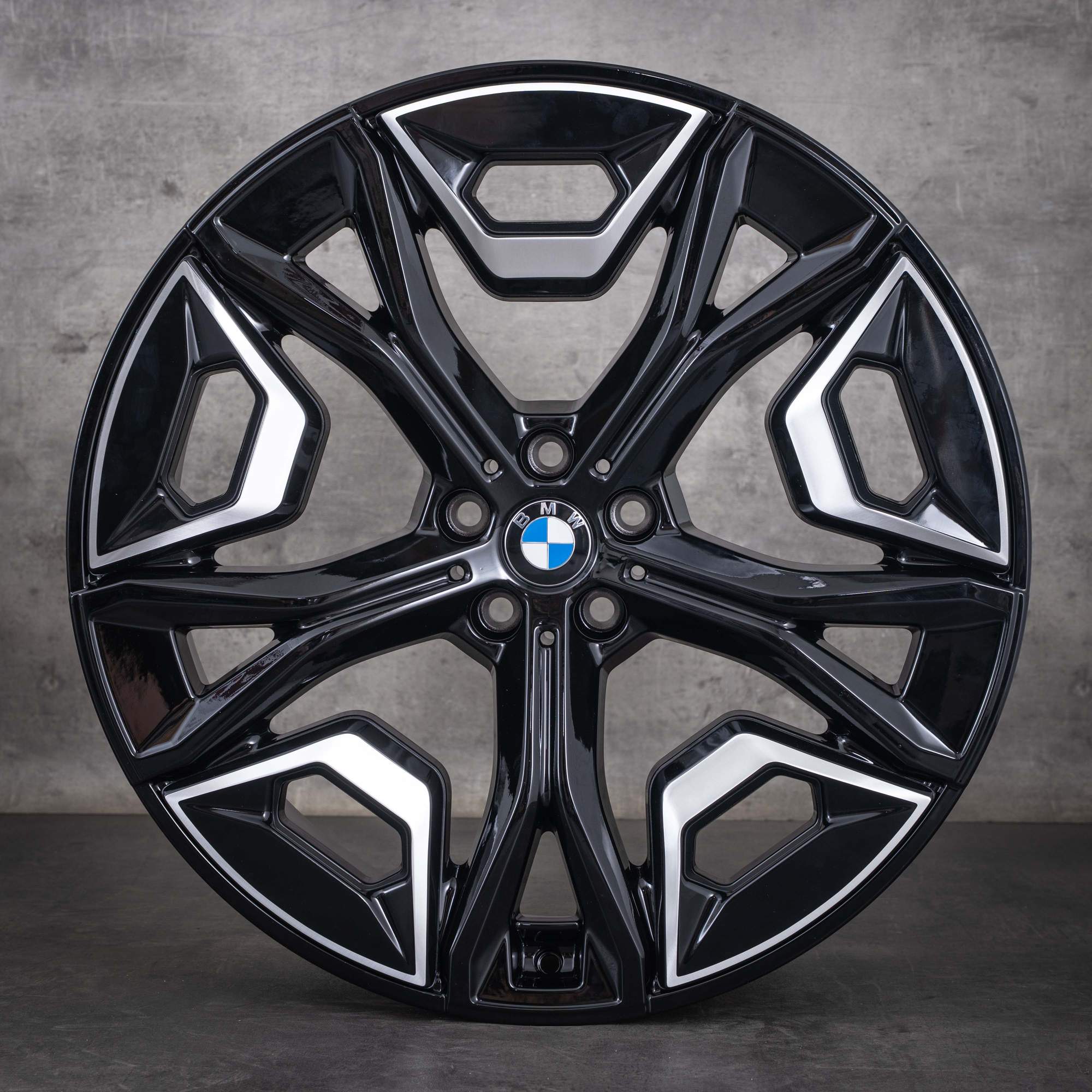 OEM BMW iX 22-inch i20 Styling 1020 5A02658 rims, gloss black