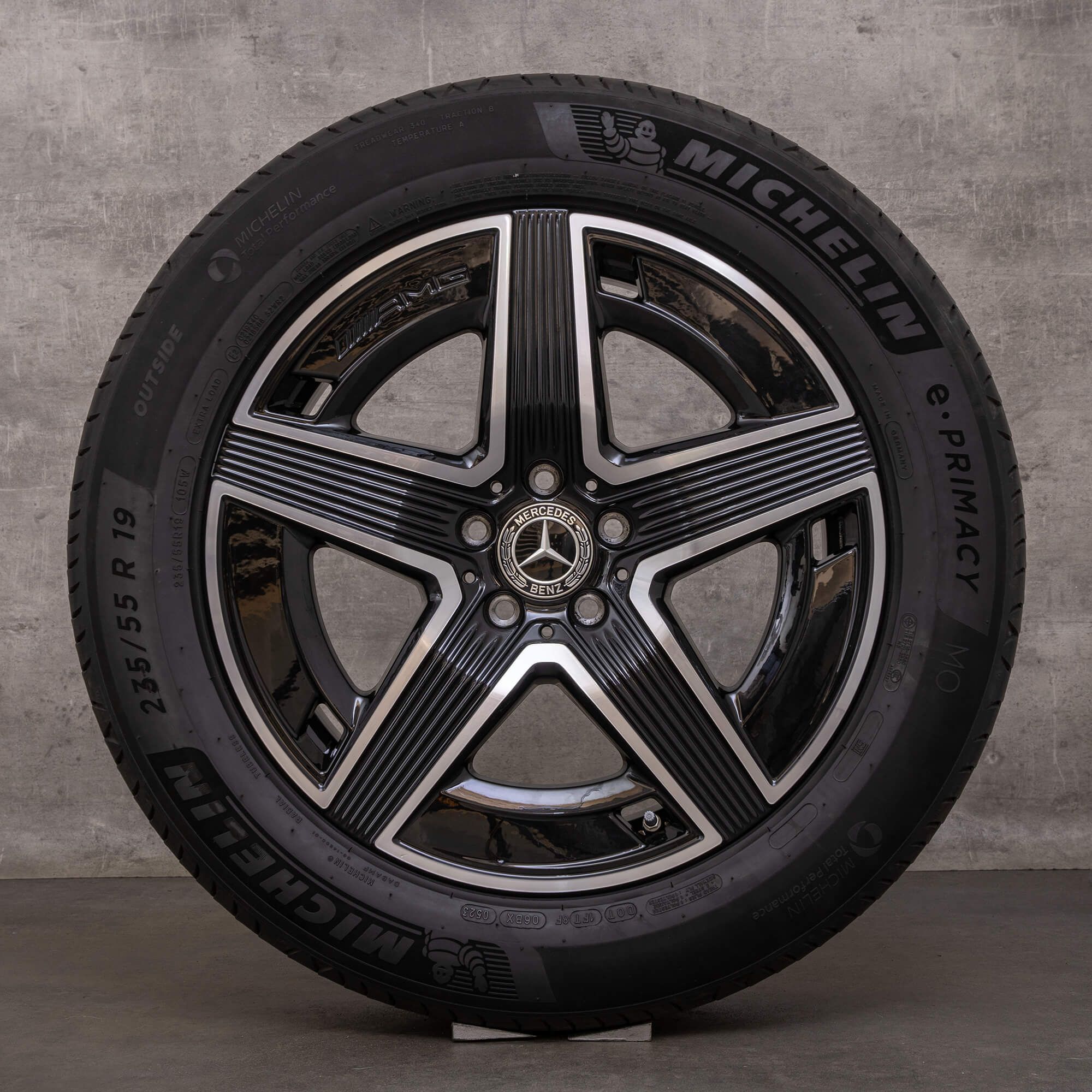 Oryginalne koła zimowe do SUV-a Mercedes-Benz GLC AMG 19 cali felgi X254 C254 A2544010400 czarne z efektem diamond cut