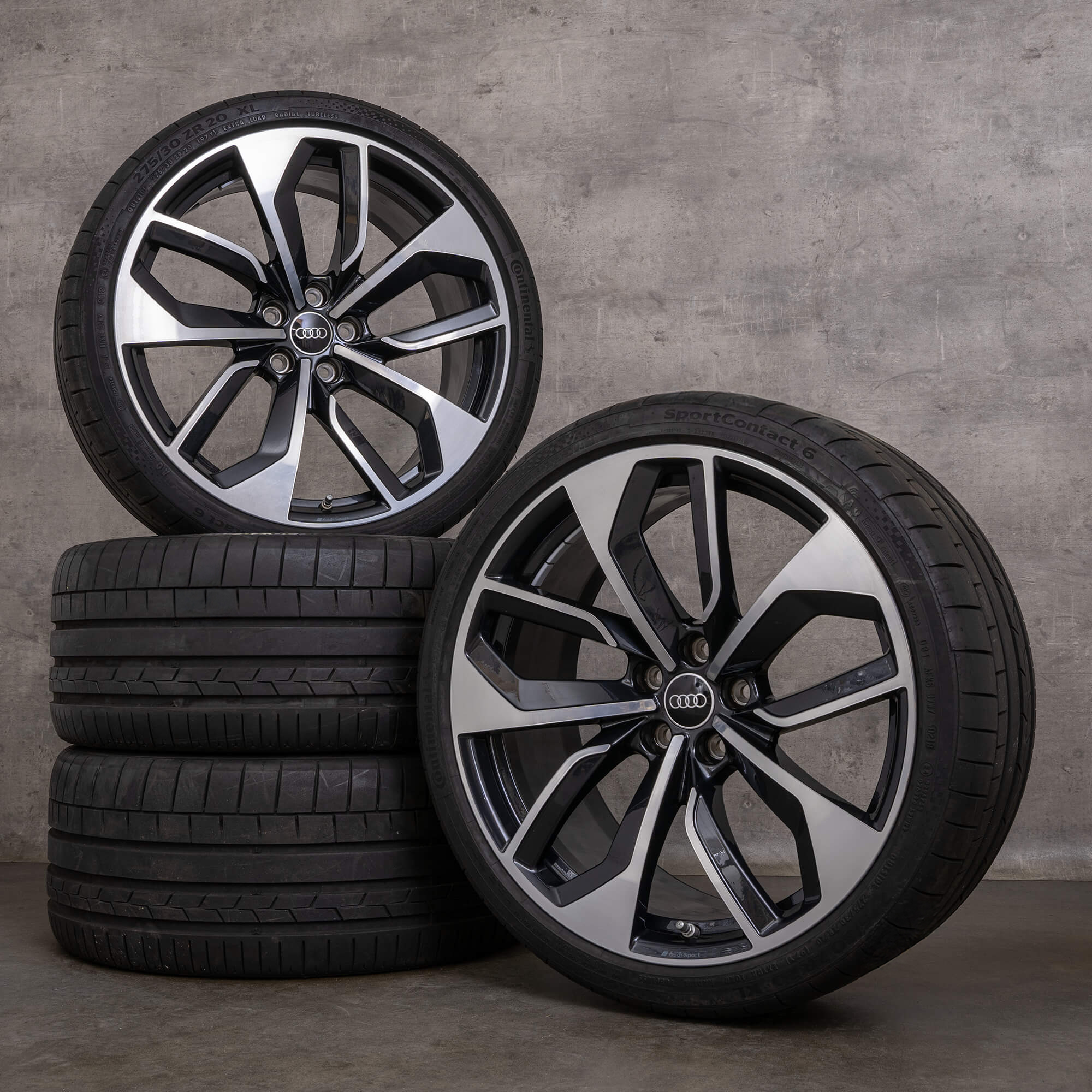 Original Audi RS4 RS5 Jantes 20 pouces 8W B9 Pneus d'été Edge 8W0601025DB noir brillant