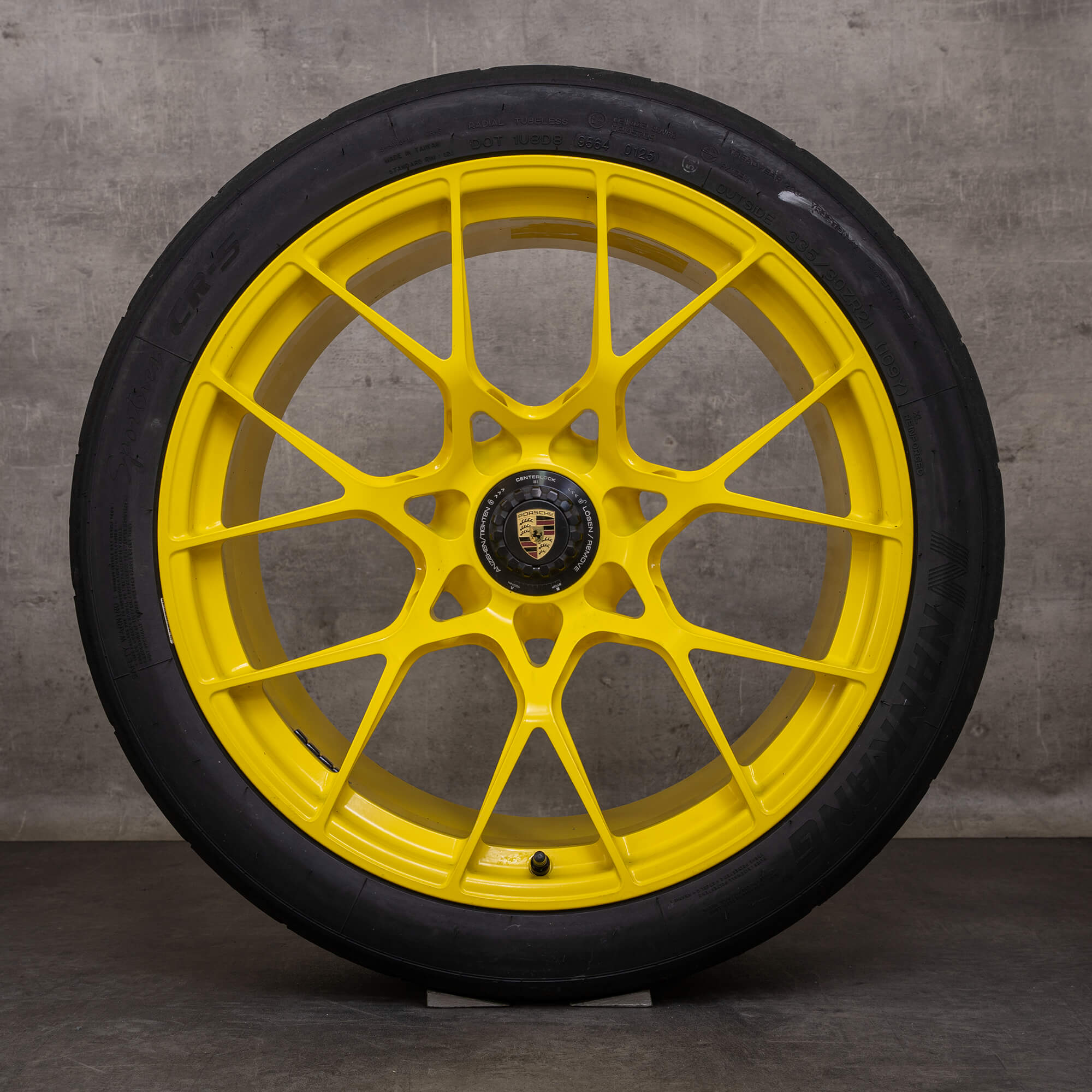 Original Porsche 911 Sommerräder 992 GT3 RS Felgen 20 21 Zoll Felgen 9GT601025AF 9GT601025AH gelb