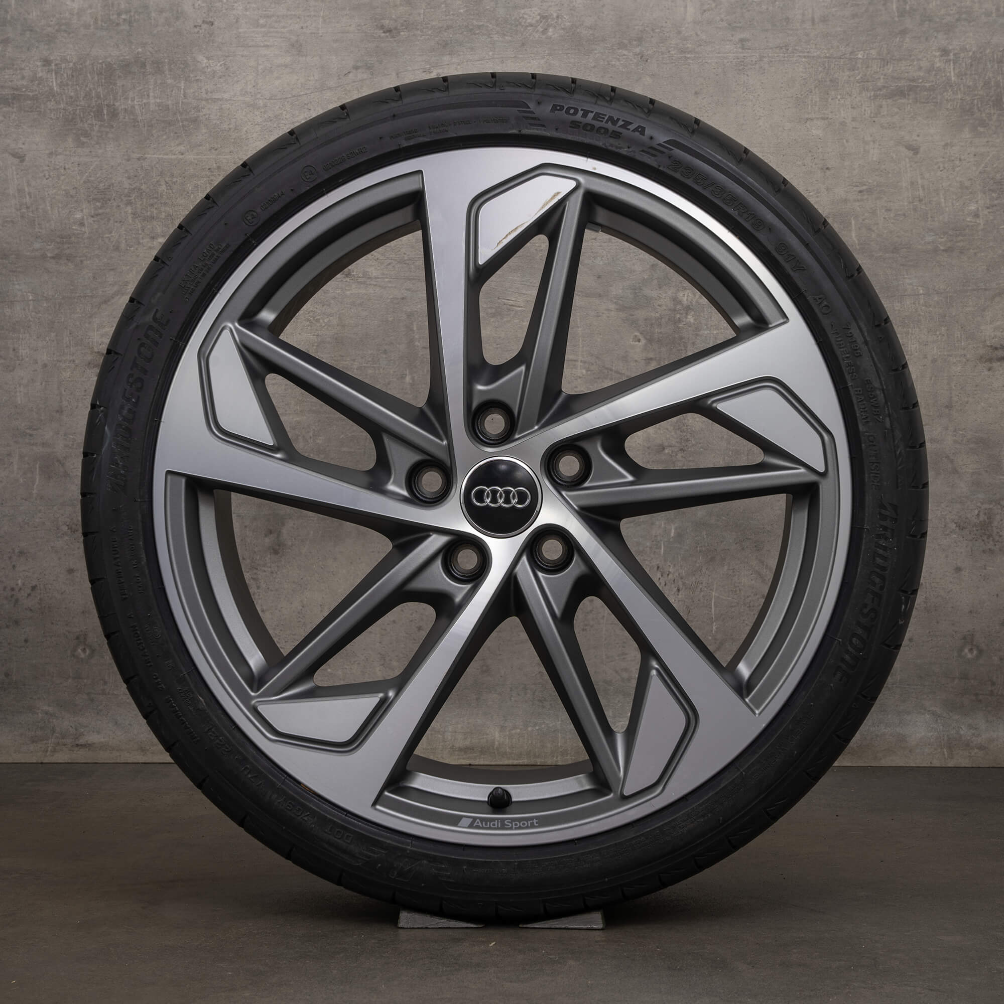 OEM Audi A3 S3 rims 19 inch 8Y summer wheels trapezoid 8Y0601025R