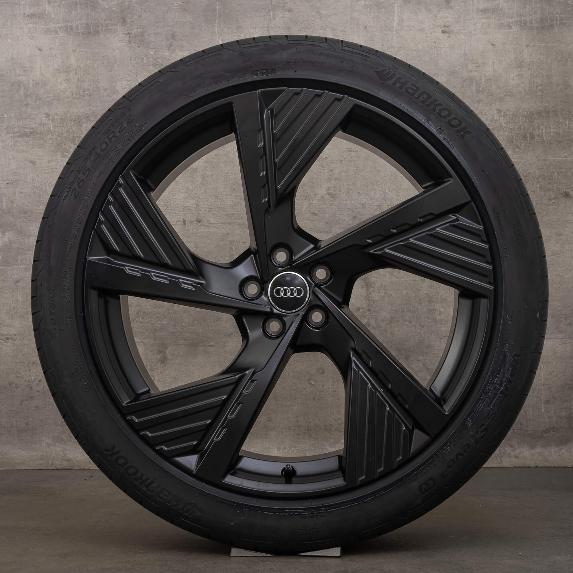 Oem Audi Q8 e-tron pneus hiver 22 pouces GEN GEA & Sportback Jantes 4KE601025B noir mat