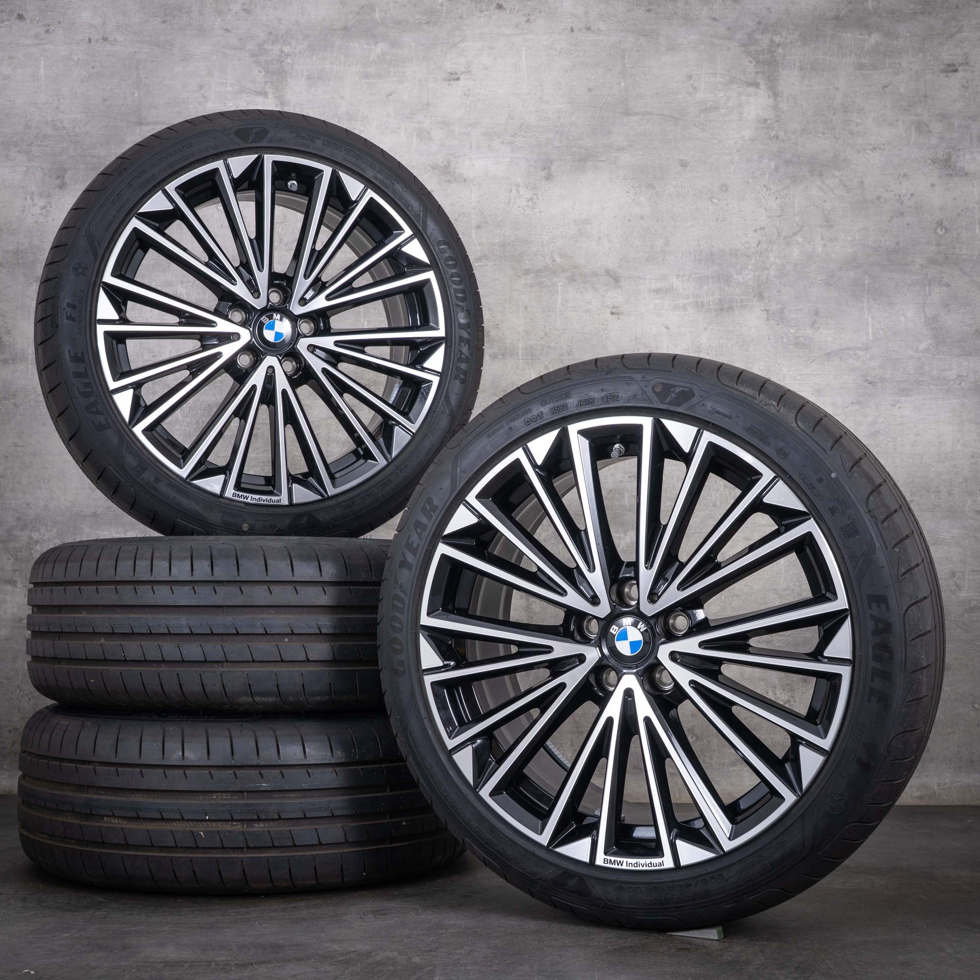 Originální 19palcové disky BMW řady 2 U06 Active Tourer letní kola Styling 839I 6891180 černé diamond cut