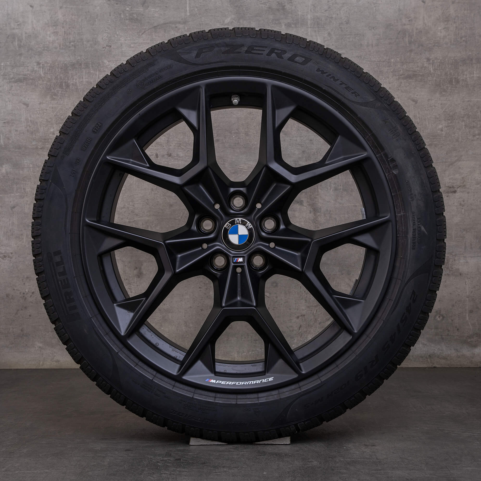 Alkuperäiset BMW 5-sarjan i5 talvirenkaat 19 tuuman G60 G61 vanteet styling 942 M 5A324F4 5A324F5 musta matta