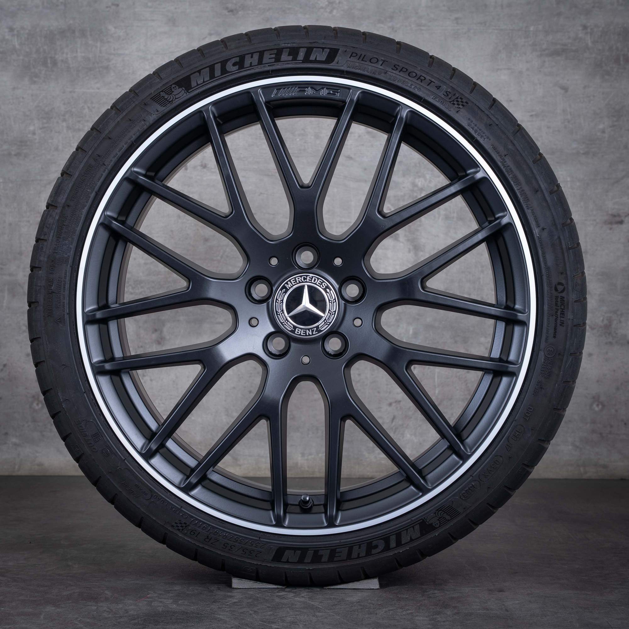 Alkuperäiset Mercedes Benz A-sarjan A45 CLA 45 AMG vanteet 19 tuuman W176 C117 X117 kesäpyörät A1764010900 musta matta kiillotettu UUTUUS
