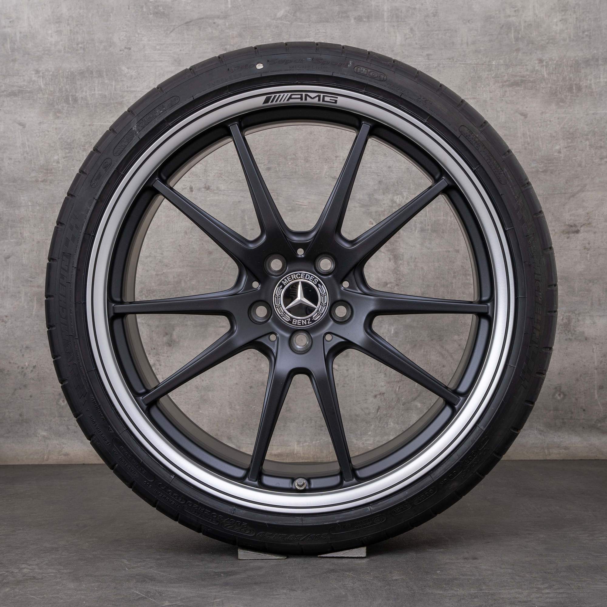 Alkuperäiset Mercedes Benz C-sarjan C63 & S AMG talvirenkaat 19 20 tuuman C205 A205 vanteet A2054017400 A2054017500 musta matta kiillotettu