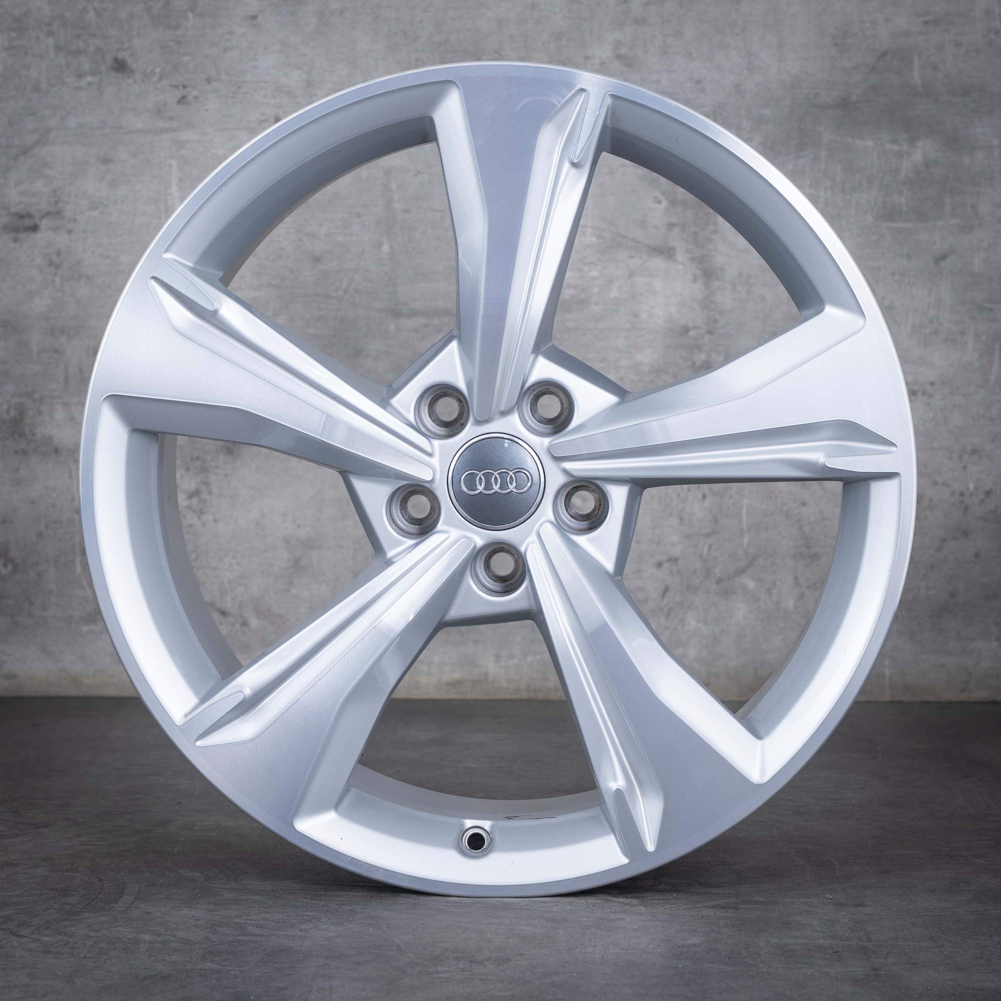 Originale Audi Q5 SQ5 cerchi auto 19 pollici FY 80A601025E argento lucidato frontalmente