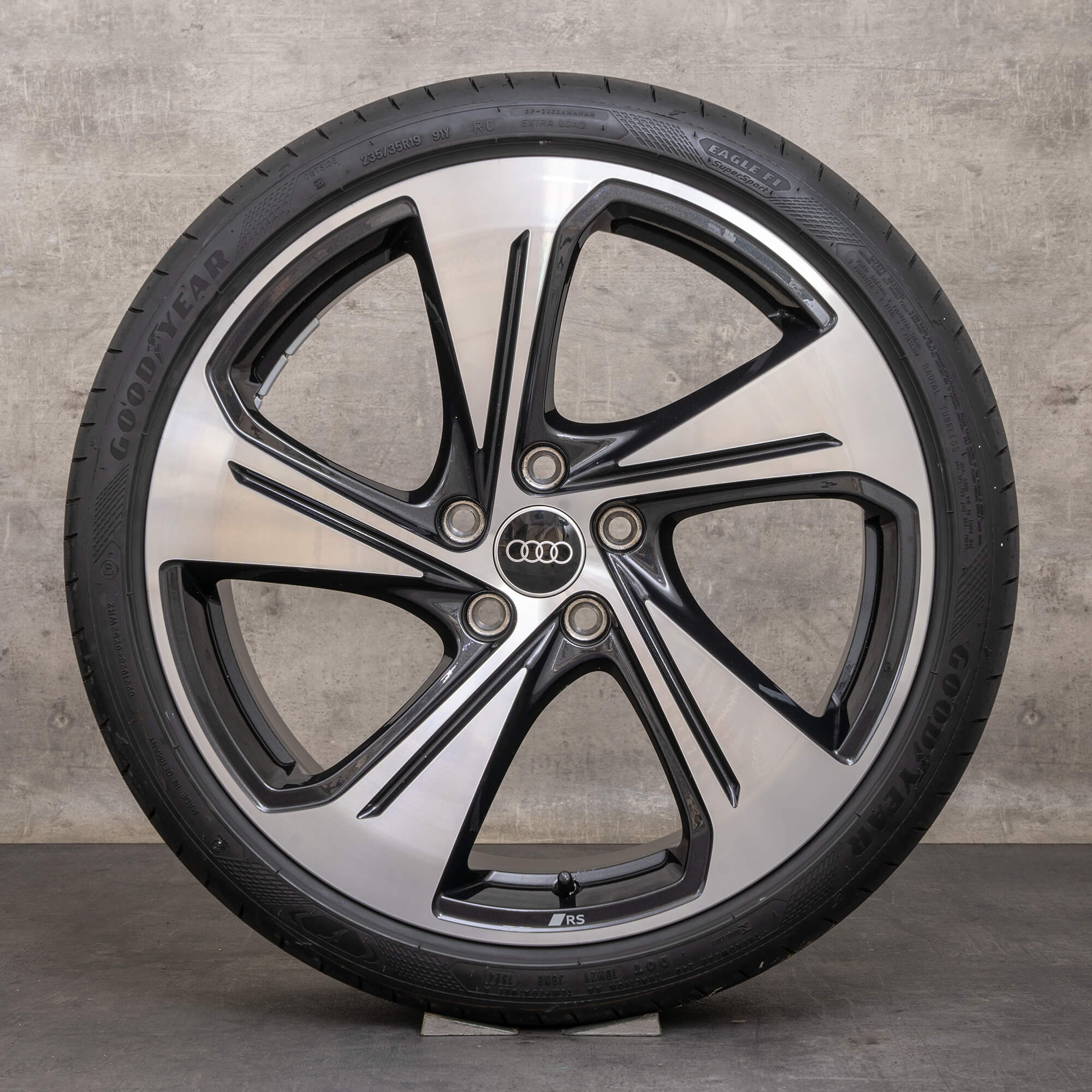 OEM Audi A3 S3 rims 19 inch 8Y 8V summer wheels 8Y0601025CG anthracite glossy turned