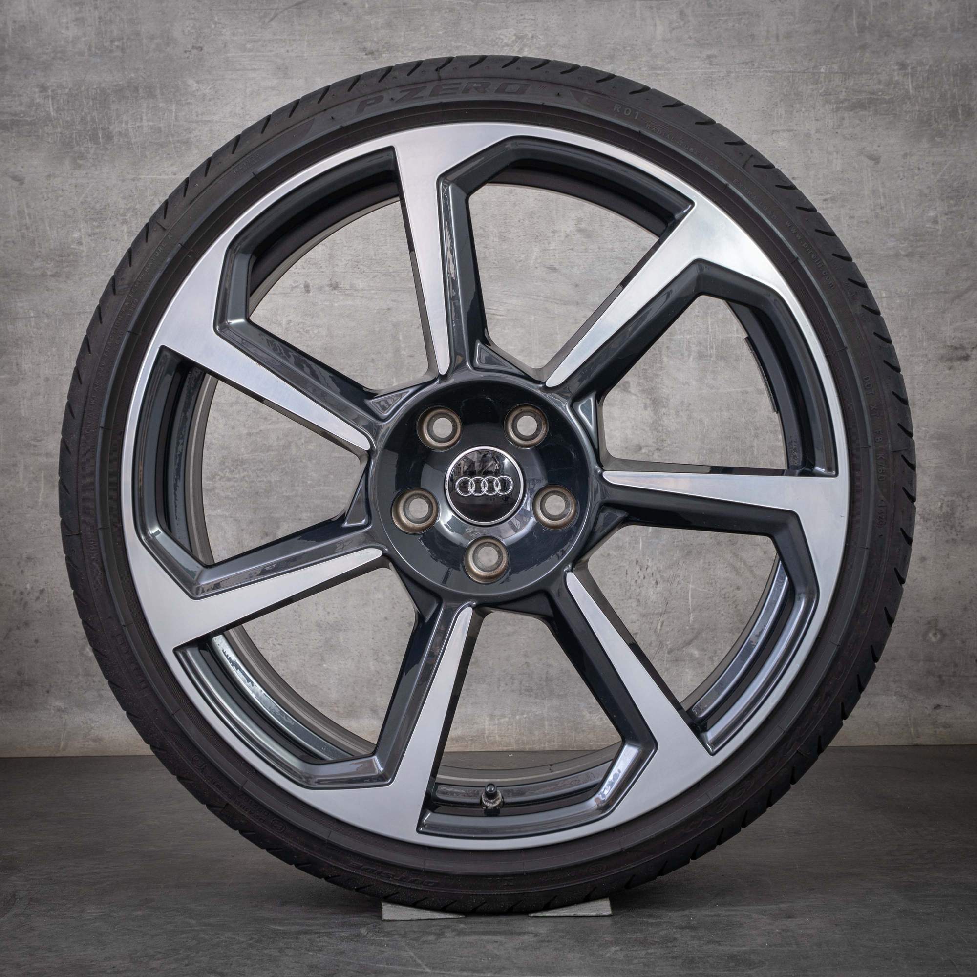Originali Audi TTRS cerchi 20 pollici 8S RS estivi 8S0601025AE Rotor Design granit lucidato frontalmente