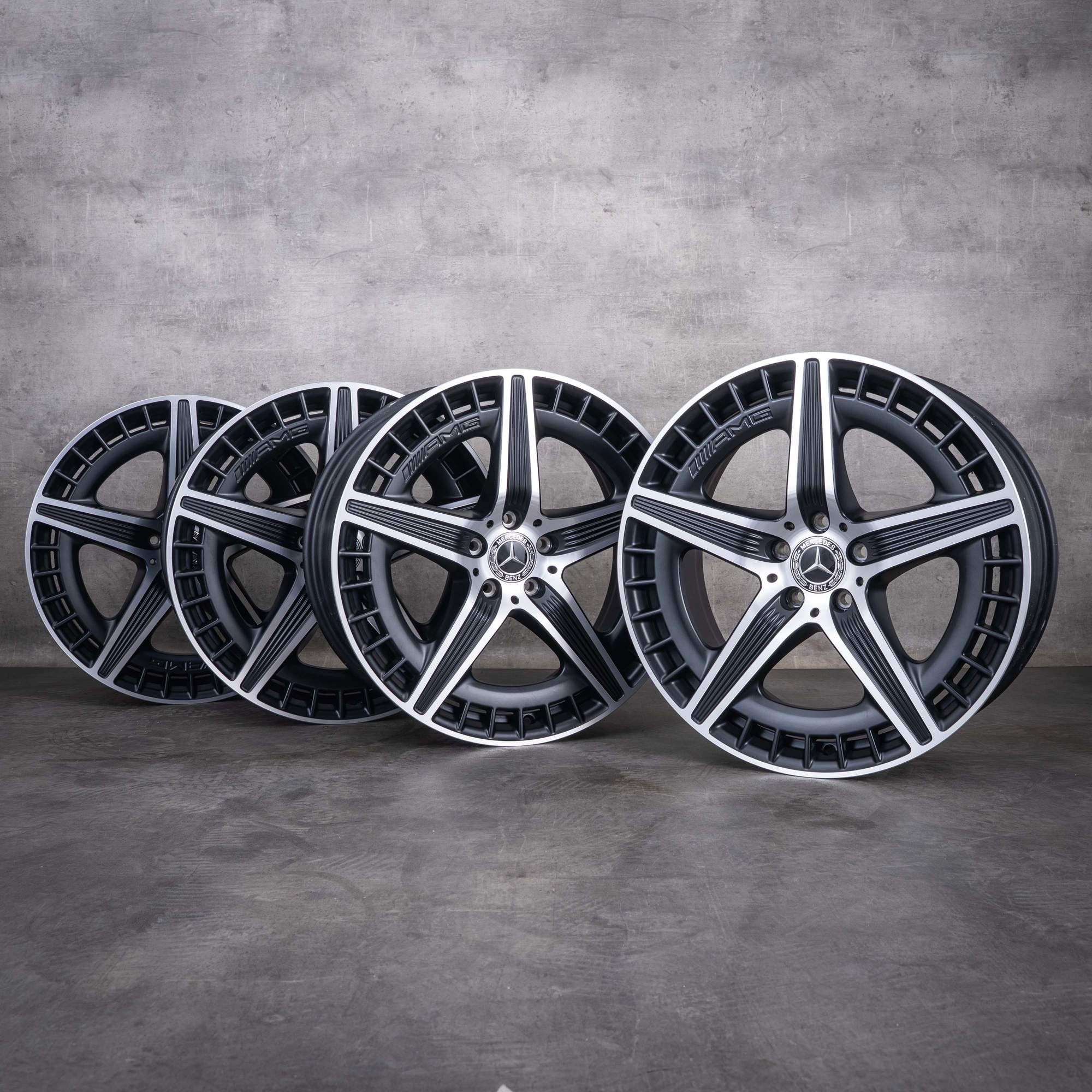 Alkuperäiset Mercedes-Benz EQE 43 53 AMG 20 tuuman V295-vanteet A2954012700 A2954012800 mattamusta diamond cut