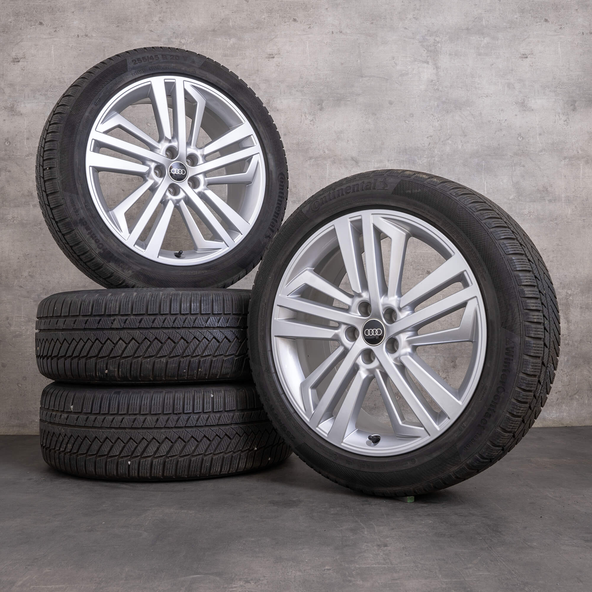 Oryginalne koła zimowe Audi Q5 SQ5 20 cali FY felgi 80A601025L DOT 22 srebrne
