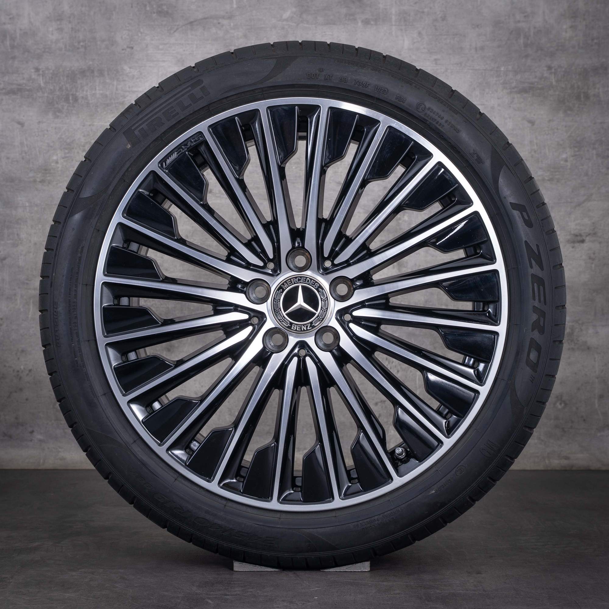 Original Mercedes Benz CLE AMG Felgen 19 Zoll C236 A236 Sommerräder A2364011900 A2364012000 schwarz glanzgedreht