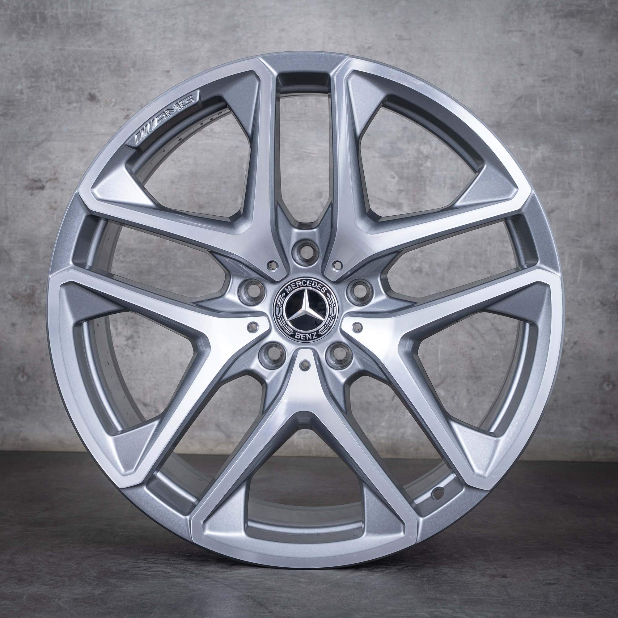 Alkuperäiset Mercedes Benz G-sarjan G63 AMG vanteet 21 tuuman W463A W465 A4634011900 himalajanharmaa kiillotettu