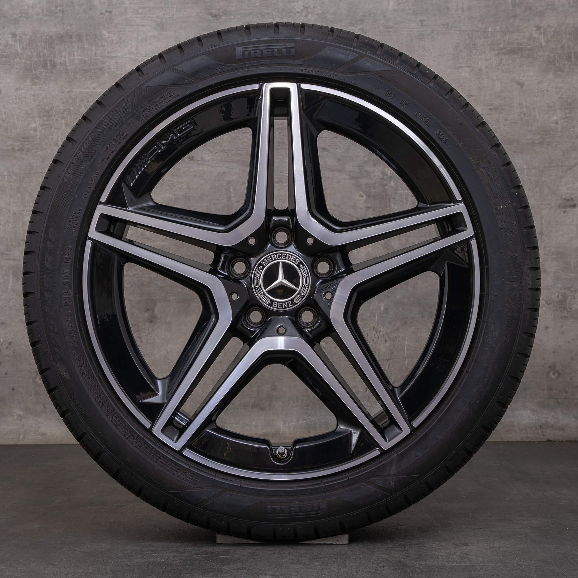 Orijinal Mercedes Benz A B Sınıfı CLA AMG tüm hava koşullarına uygun lastikler 18 inç W177 V177 W247 X118 C118 jantlar A1774011500 siyah parlak tornalanmış