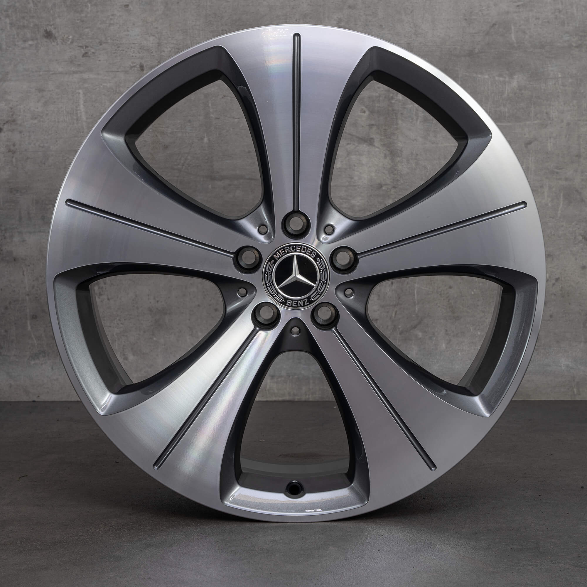 Alkuperäiset Mercedes-Benz GLA GLB -vanteet 20 tuumaa H247 X247 A2474013700 Tremolit Metallic UUDET