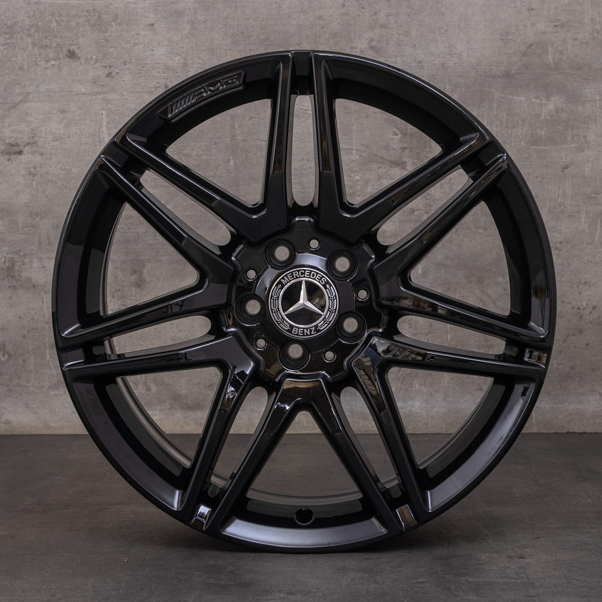 Orijinal Mercedes Benz E-Serisi AMG jantlar 19 inç C207 A207 A2124011900 siyah parlak