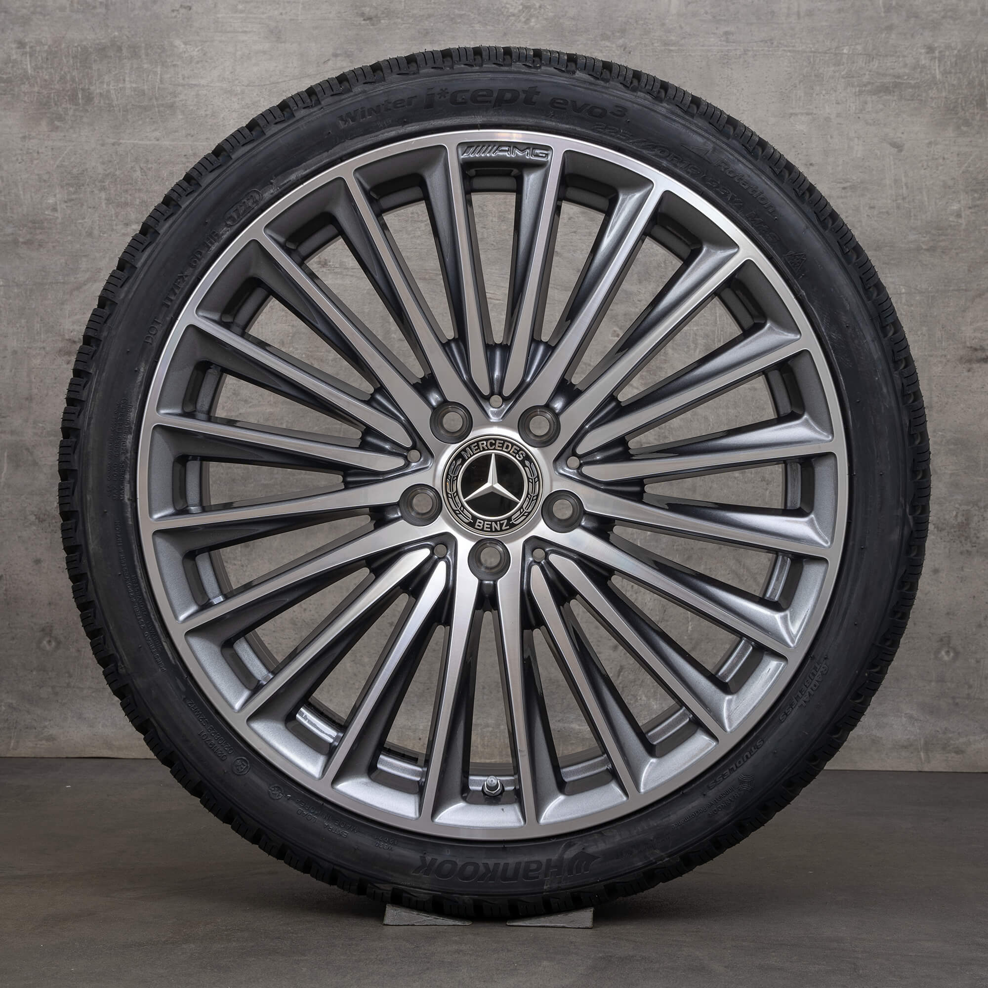 Aito AMG Mercedes Benz A B-sarja CLA 19 tuuman W177 W247 C118 X118 vanteet talvirenkaat A1774014200 himalajanharmaa kiiltävä sorvattu talvivanteet UUSI